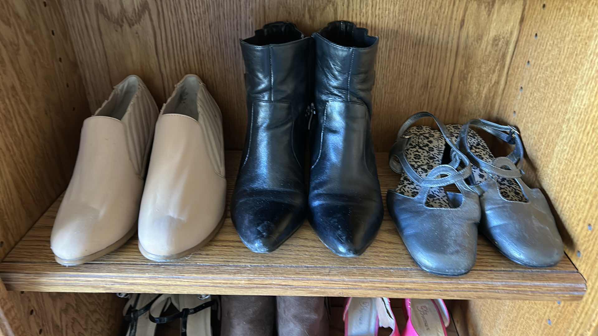 Photo 1 of 9 PAIRS WOMENS SHOES SIZE 7