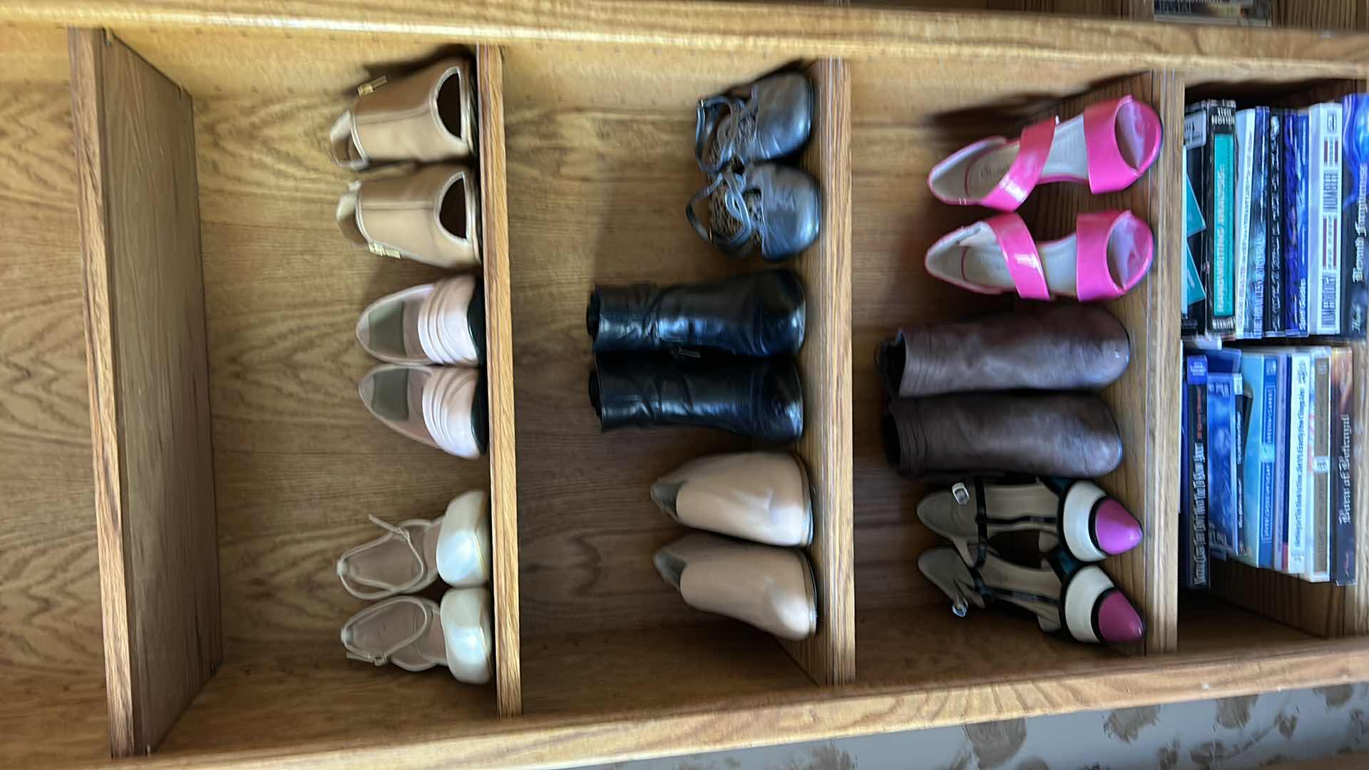 Photo 1 of 9 PAIRS WOMENS SHOES SIZE 7