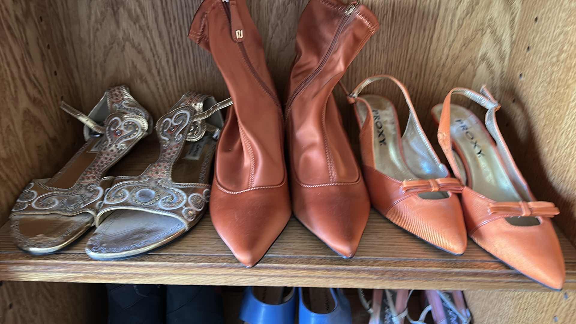 Photo 1 of 9 PAIRS WOMENS SHOES SIZE 7