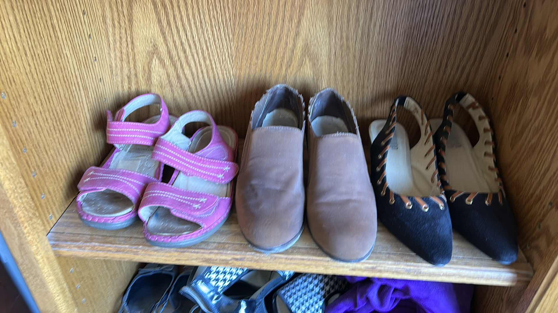 Photo 1 of 9 PAIRS WOMENS SHOES SIZE 7