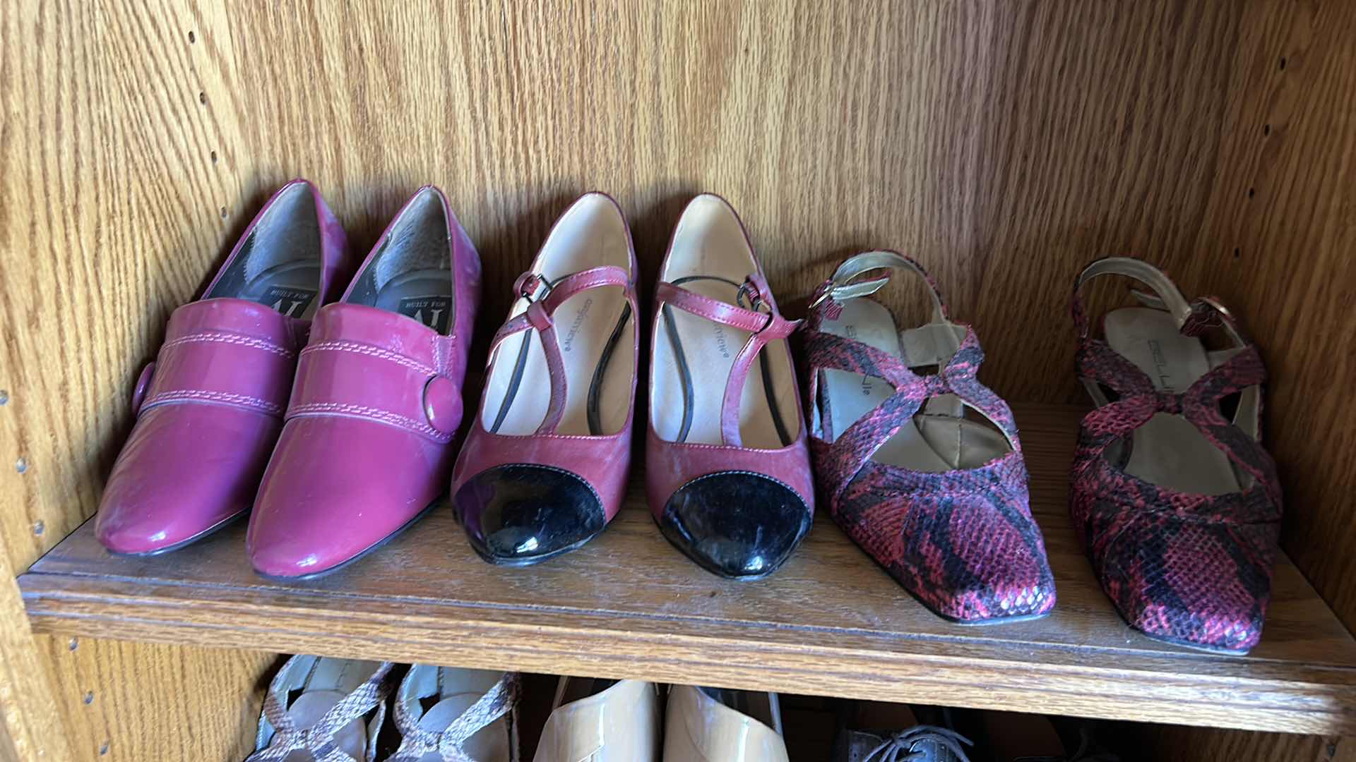 Photo 1 of 9 PAIRS WOMENS SHOES SIZE 7