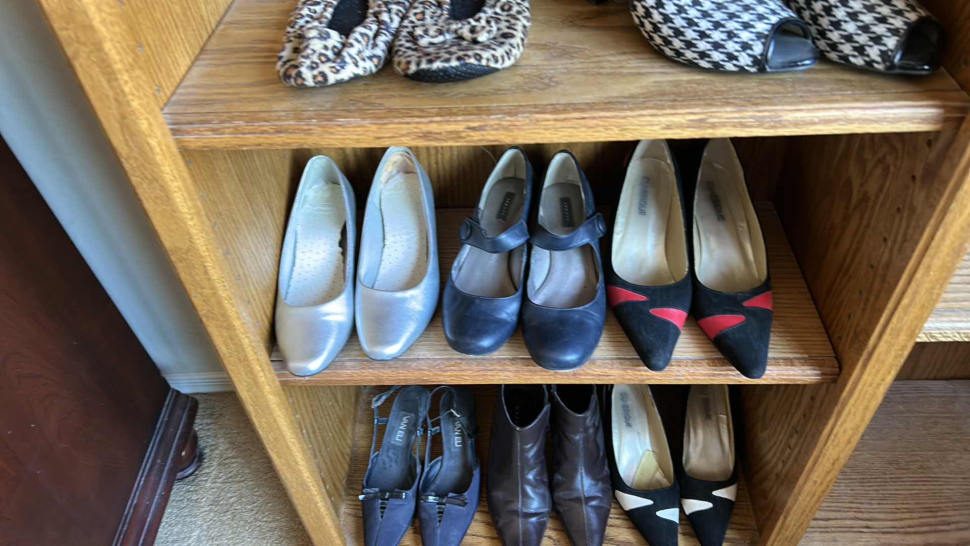 Photo 1 of 11 PAIRS WOMENS SHOES SIZE 7