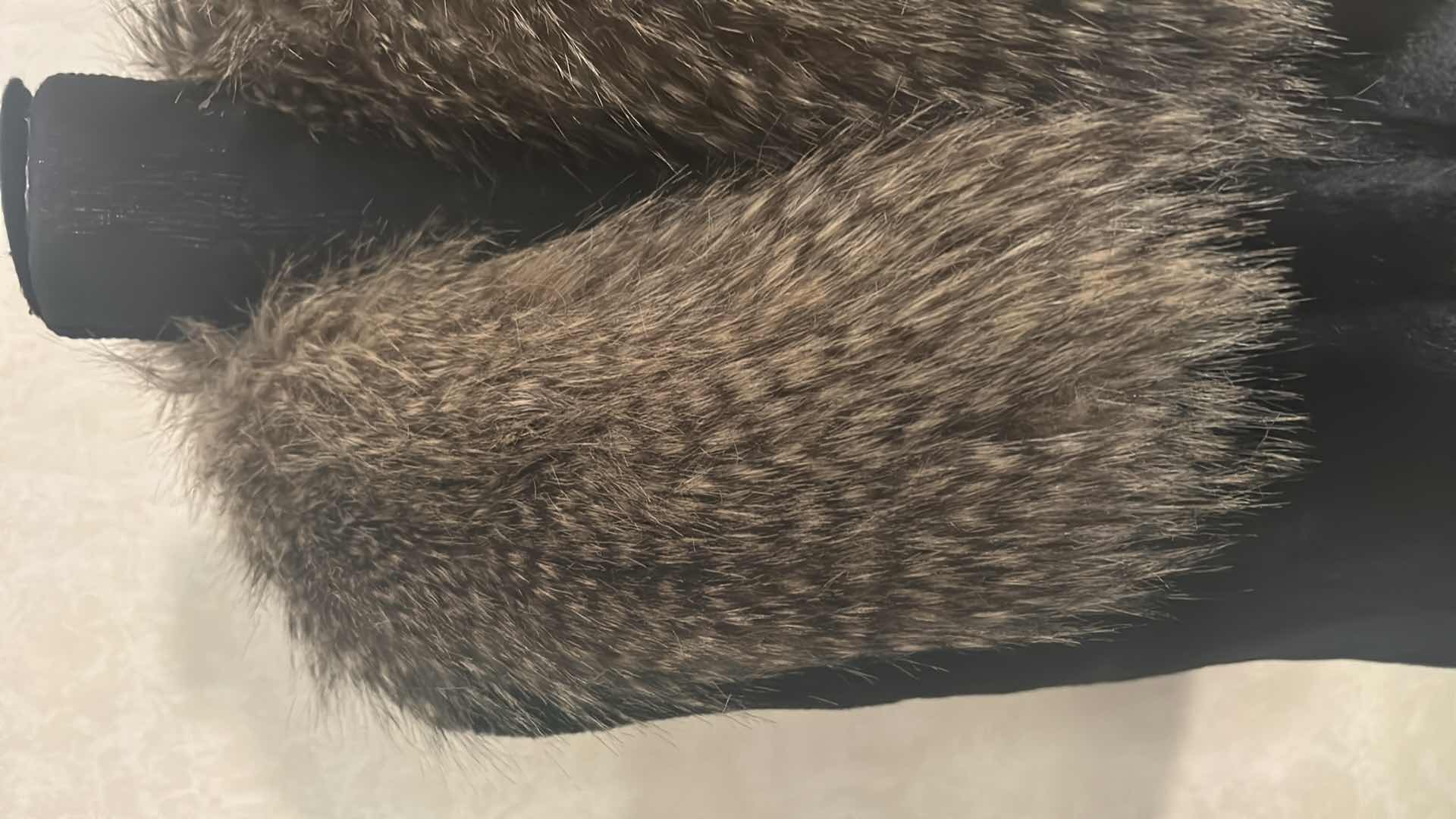 Photo 1 of CUSTOM FAUX FUR VEST M L