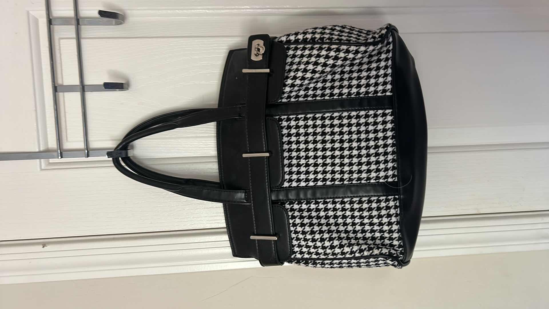 Photo 1 of 4 WOMENS HANDBAGS