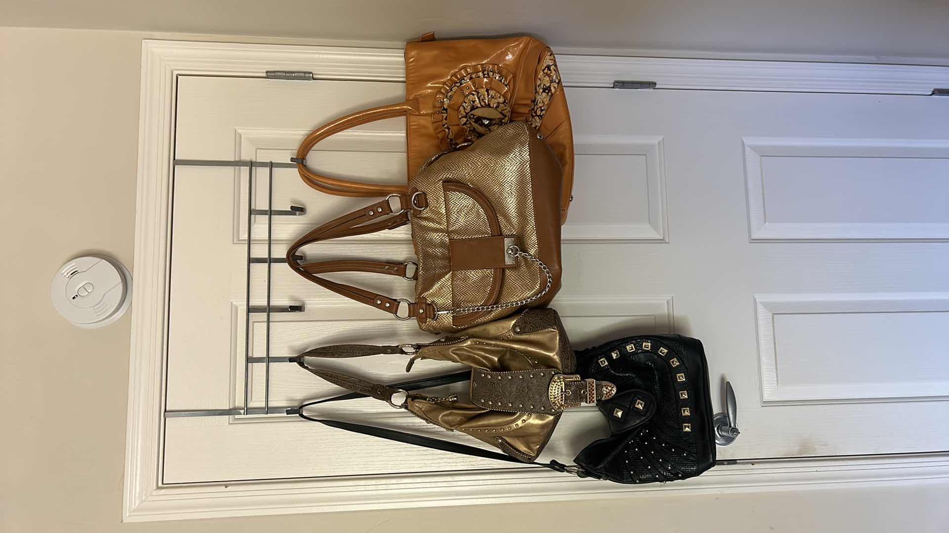 Photo 1 of 4 WOMENS HANDBAGS