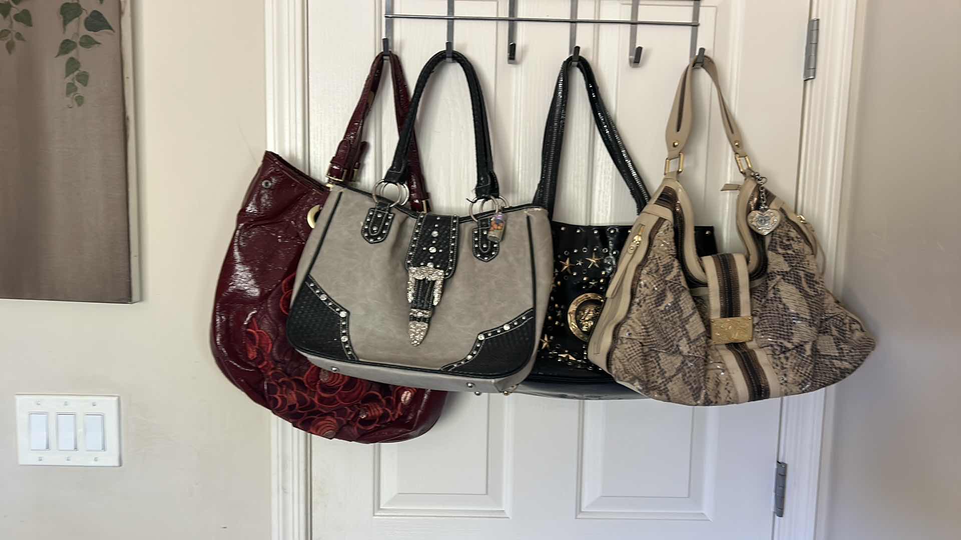 Photo 1 of 4 WOMENS HANDBAGS
