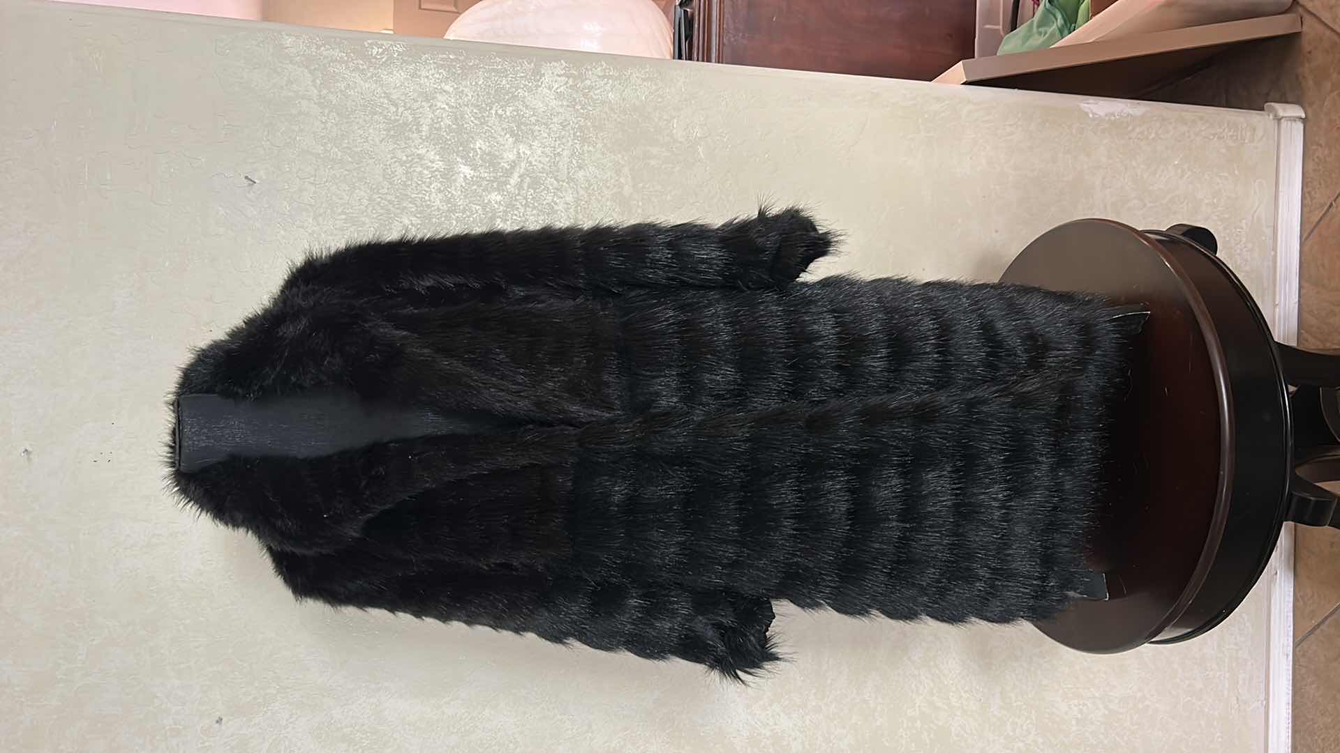 Photo 1 of FABULOUSLY FAUX WOMENS COAT SIZE M