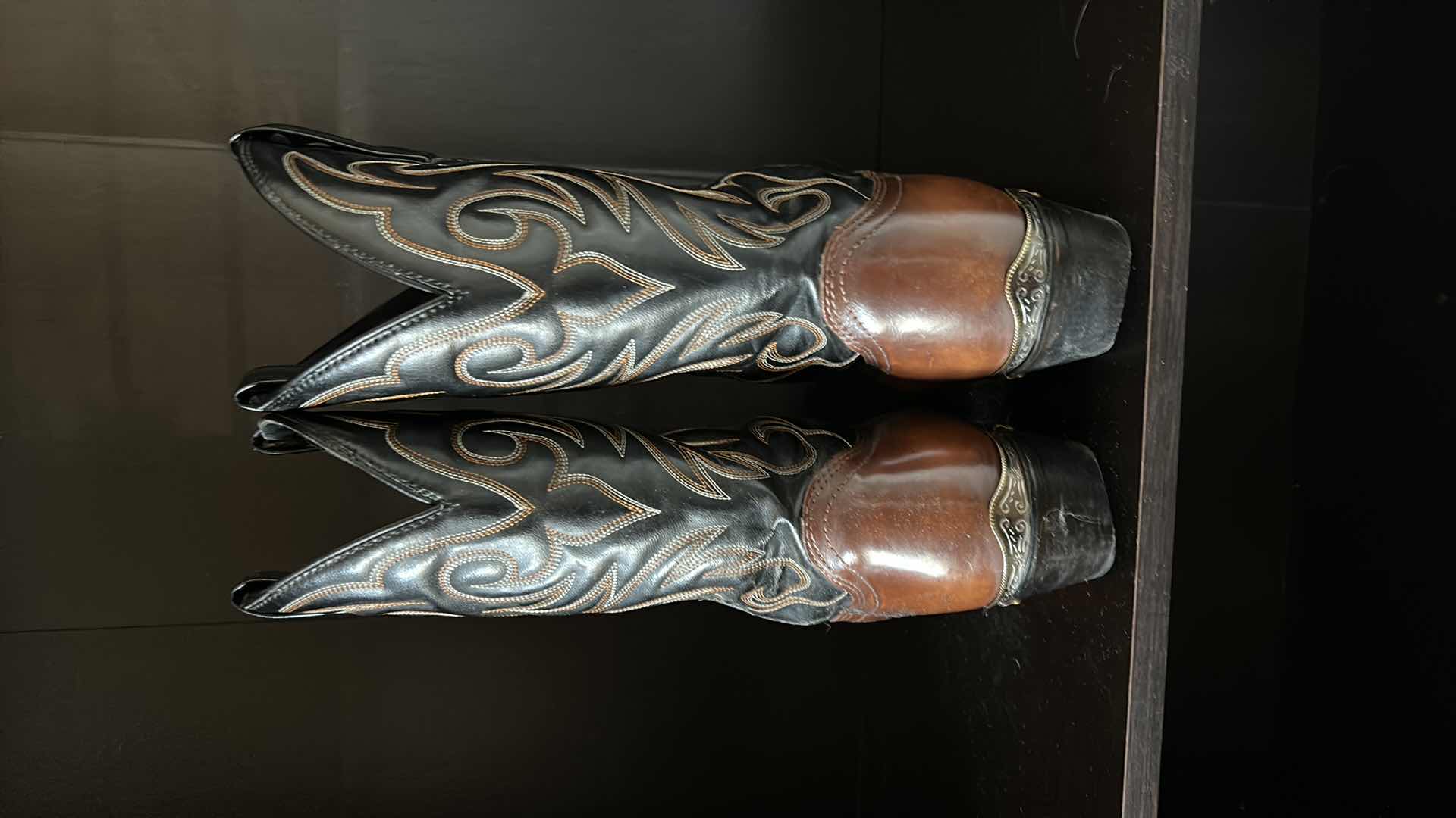 Photo 1 of LOREDO MENS LEATHER COWBOY BOOTS 10D