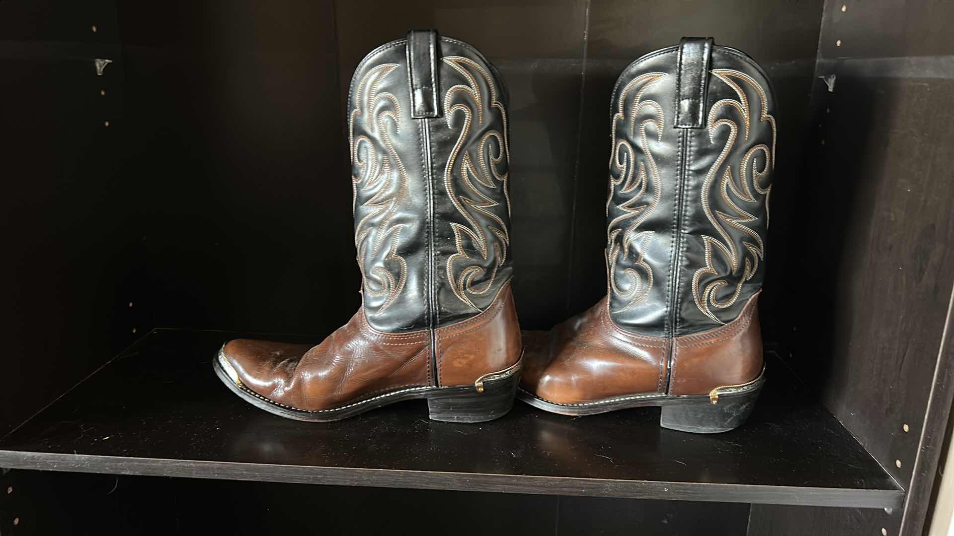 Photo 1 of LOREDO MENS LEATHER COWBOY BOOTS 10D