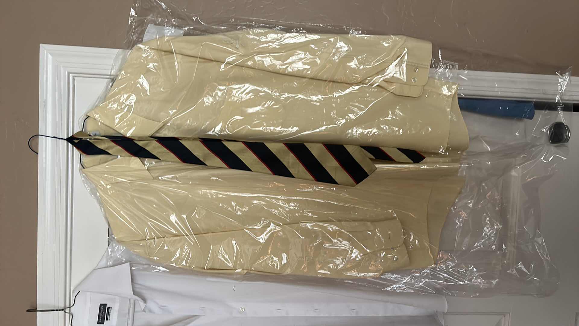 Photo 1 of MENS DRESS SHIRTS 16 1/2 x 32" 34"