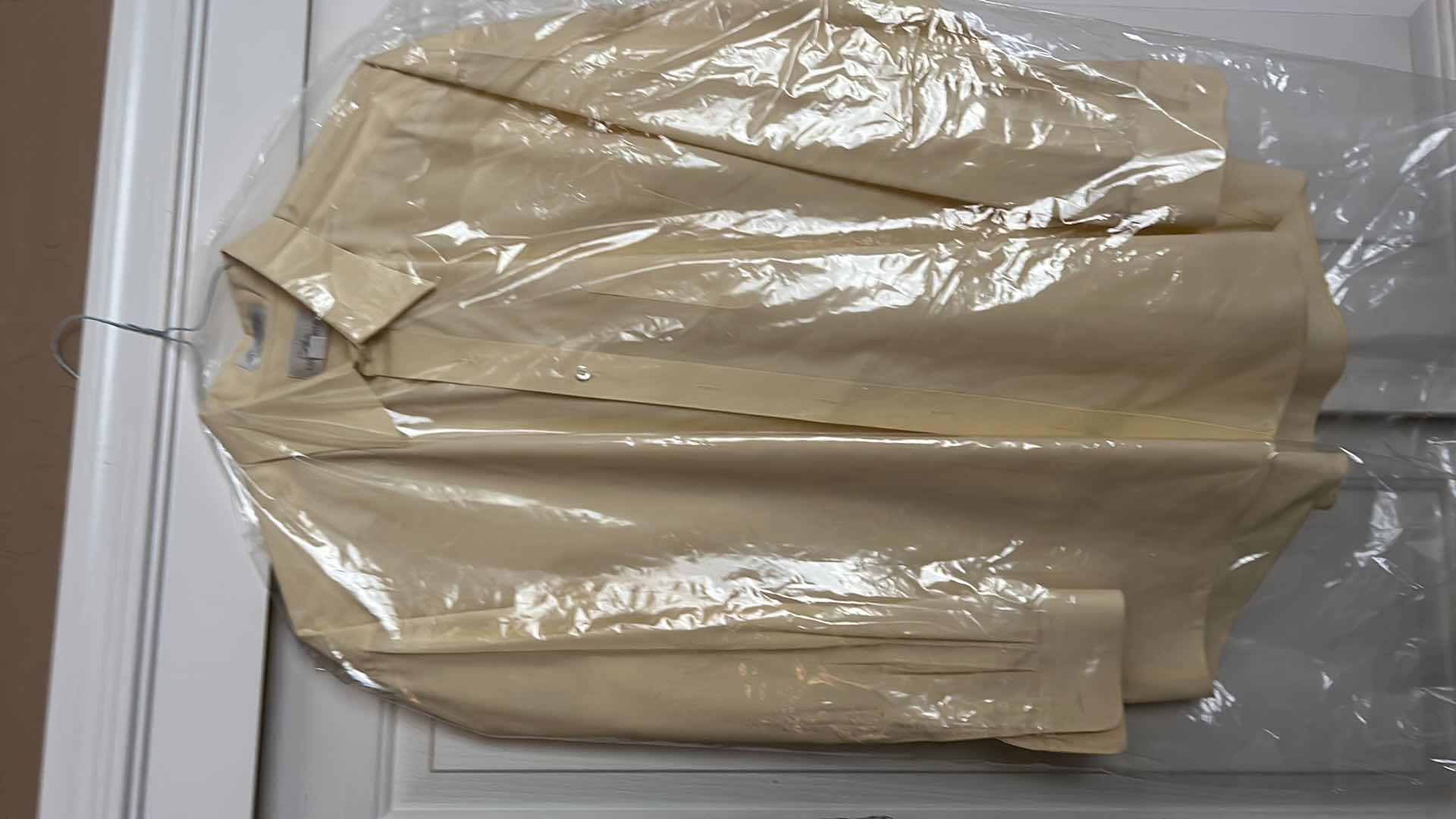 Photo 1 of MENS DRESS SHIRTS 16 1/2 x 32" 34"