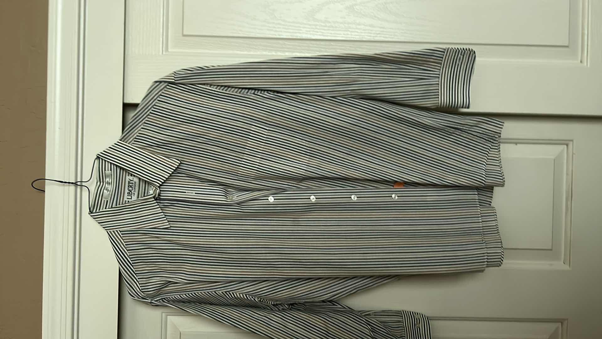 Photo 1 of MENS DRESS SHIRTS 16 1/2 x 32" 34"