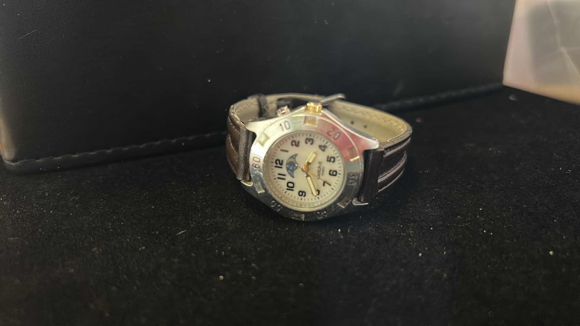 Photo 1 of 4 WOMENS WATCHES