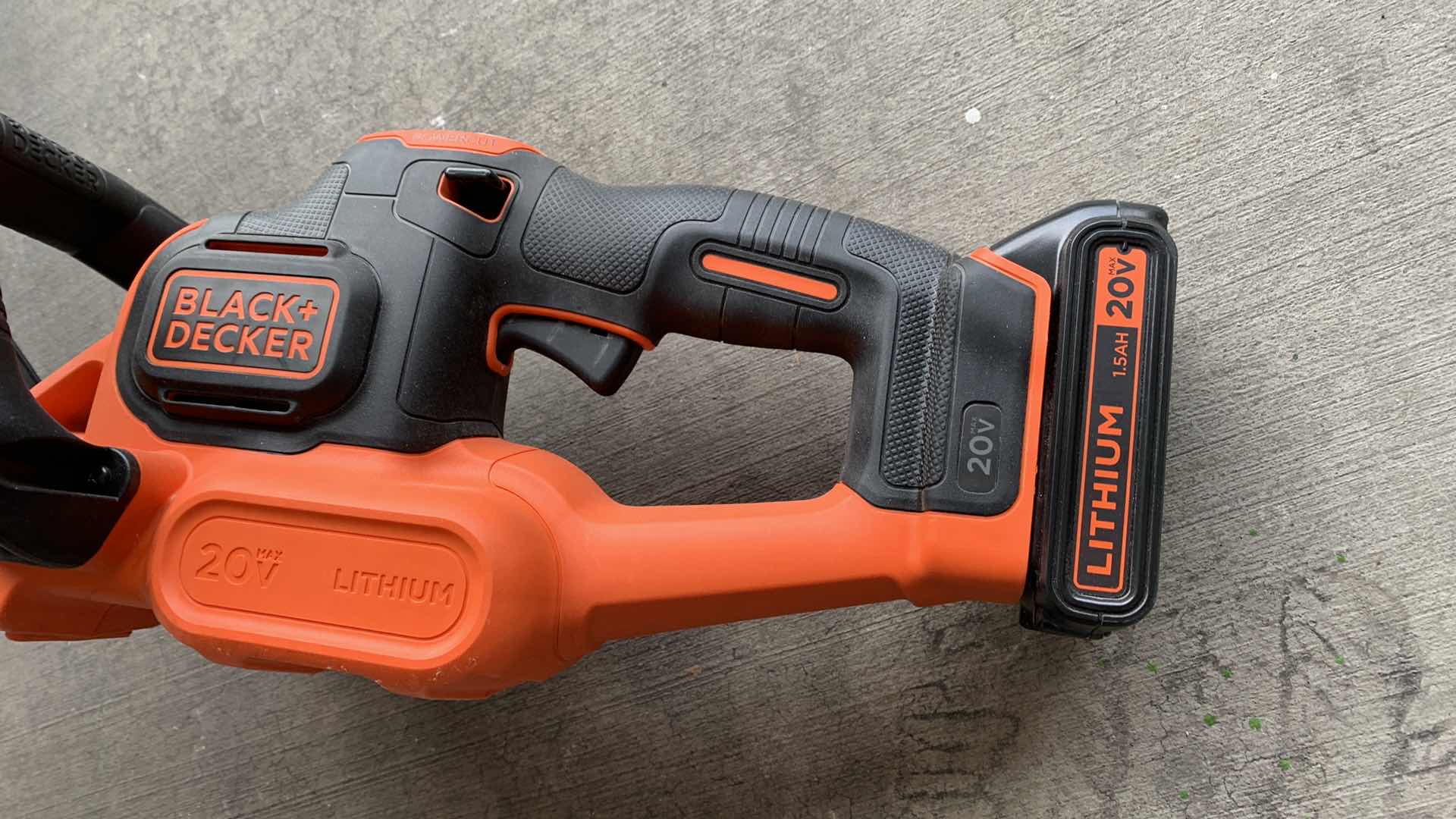 Photo 1 of BLACK AND DECKER 22” ELECTRIC TRIMMER WITH 20 MAX VOLT LITHIUM BATTERY