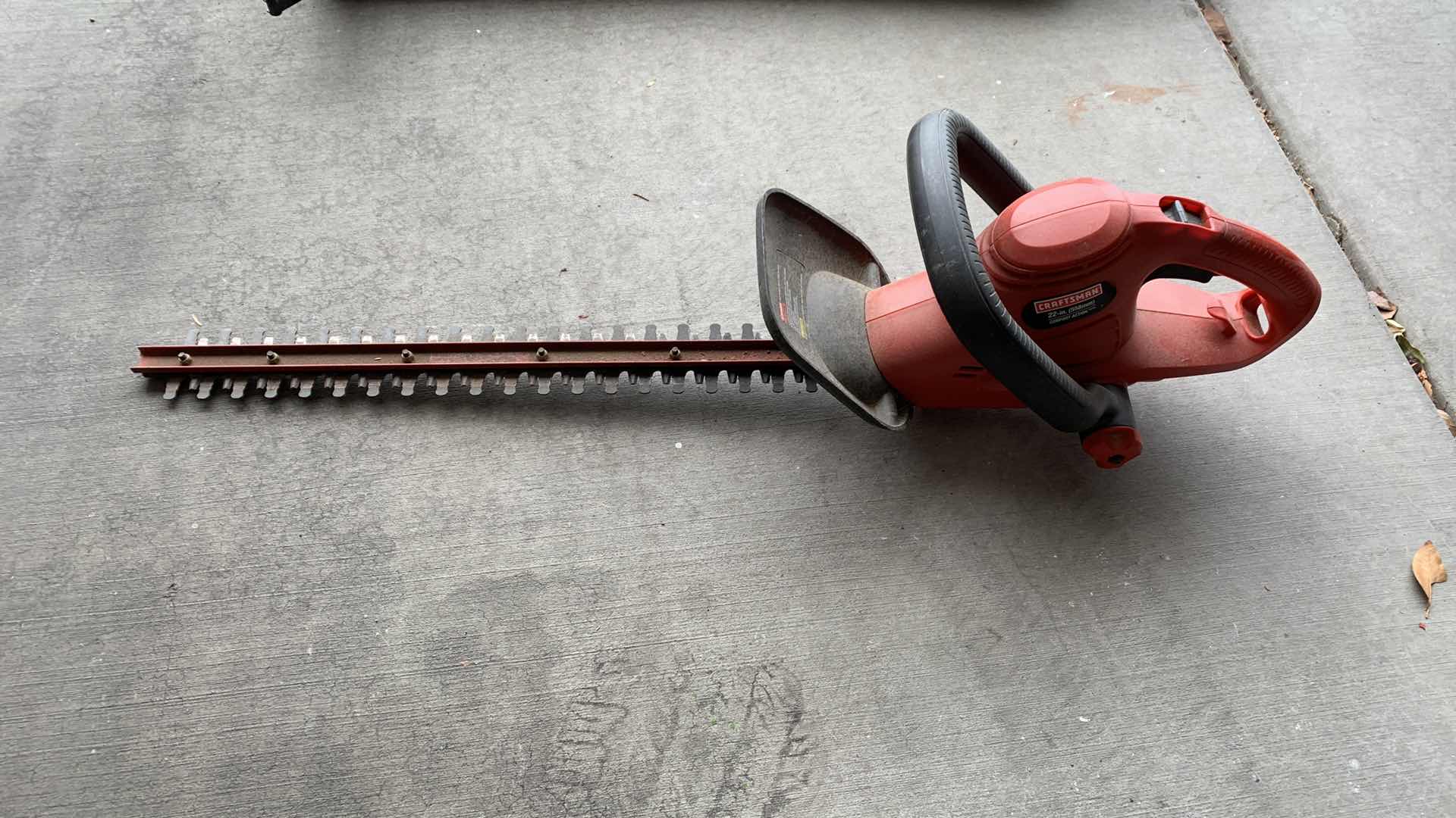 Photo 1 of CRAFTSMAN 22” ELECTRIC TRIMMER