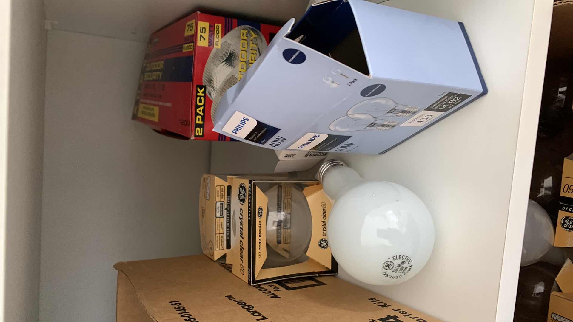 Photo 3 of LIGHT BULBS