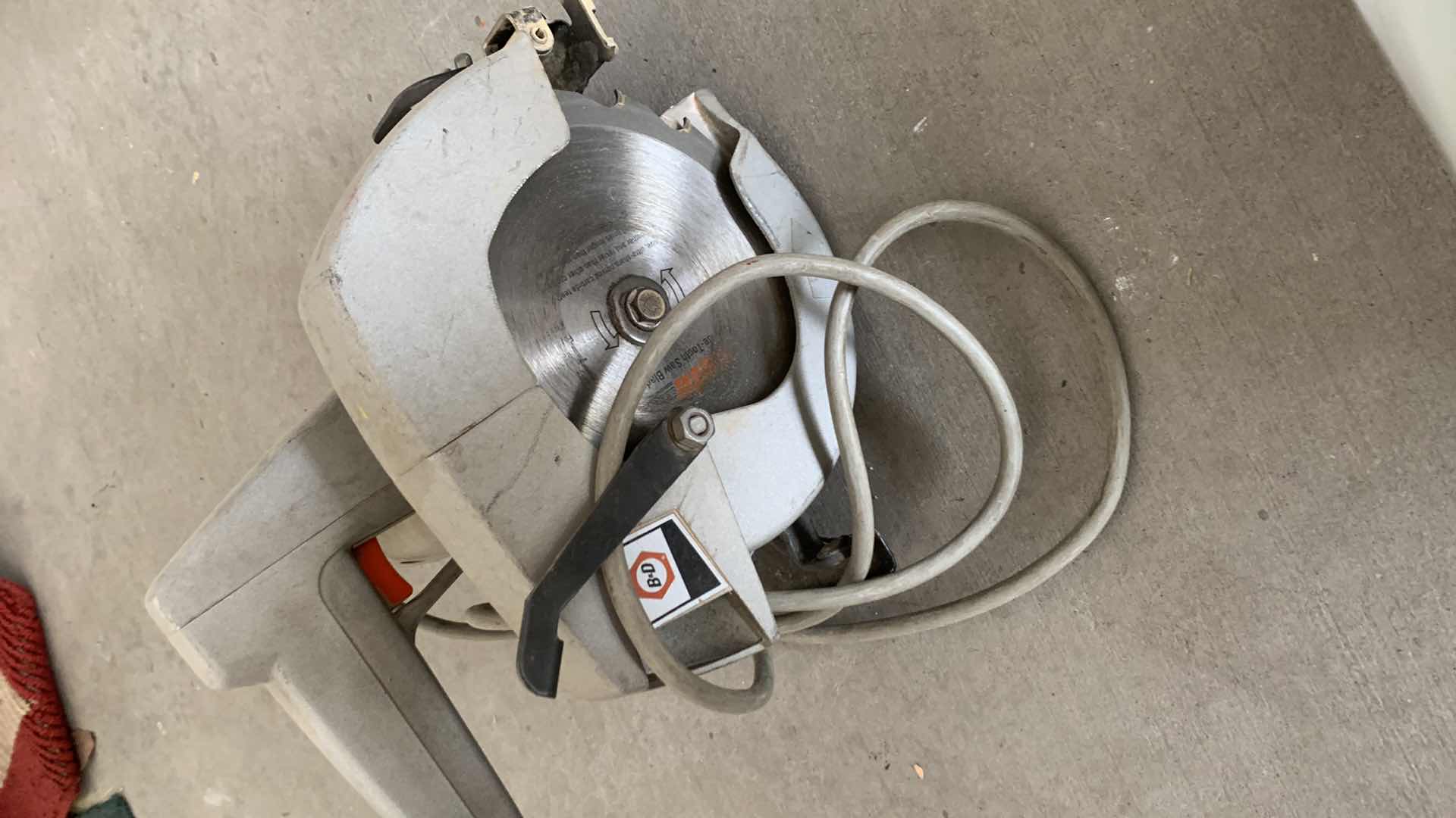 Photo 1 of BLACK AND DECKER CIRCULAR SAW