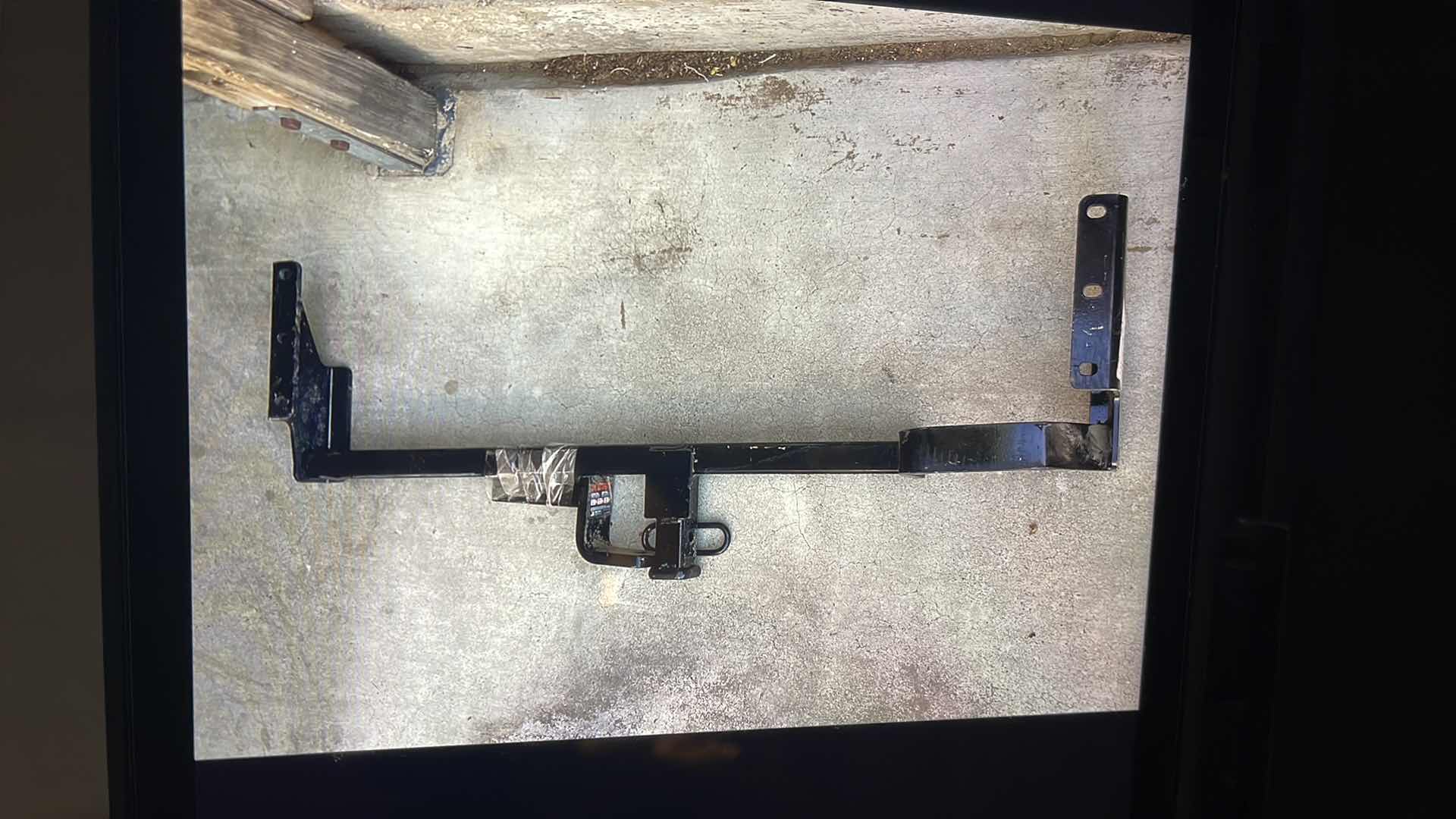 Photo 1 of CURT TRAILER HITCH