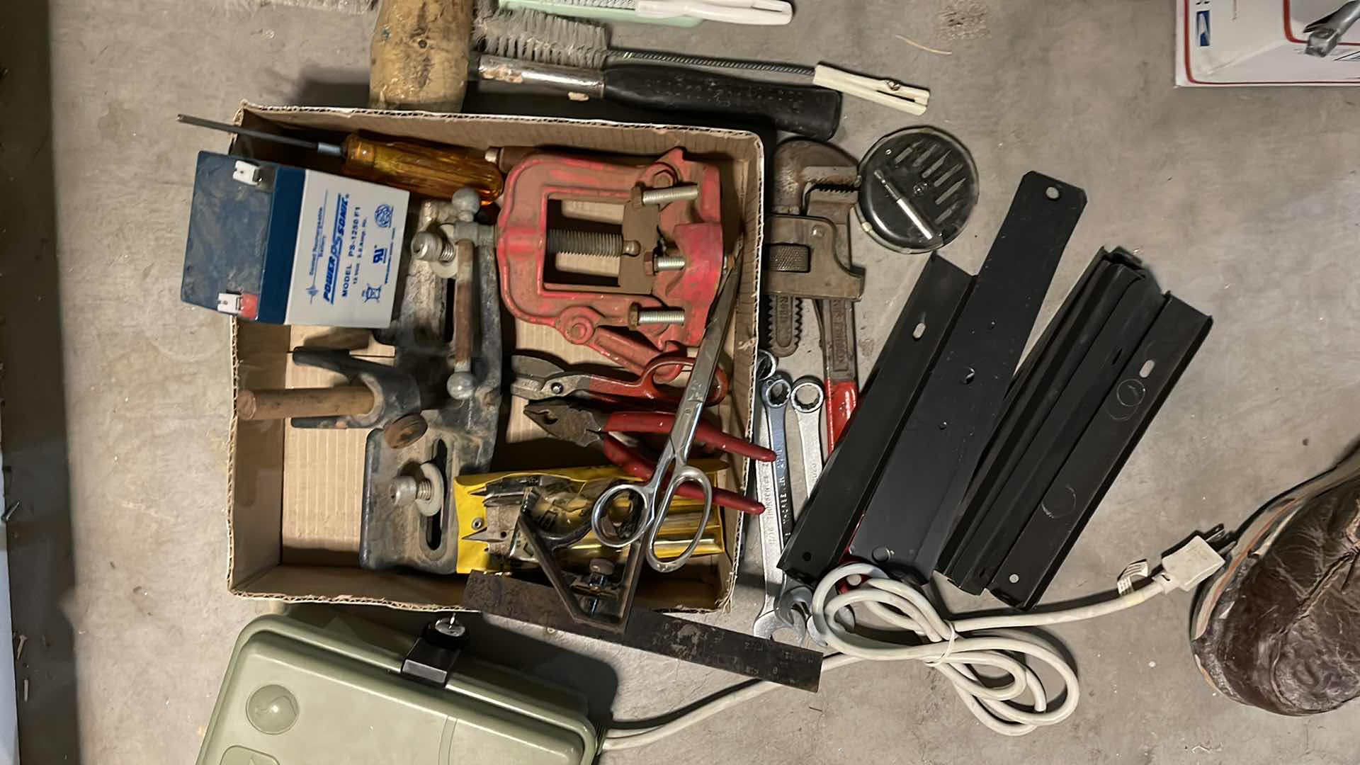 Photo 1 of HOUSEHOLD GARAGE TOOLBOX ITEMS