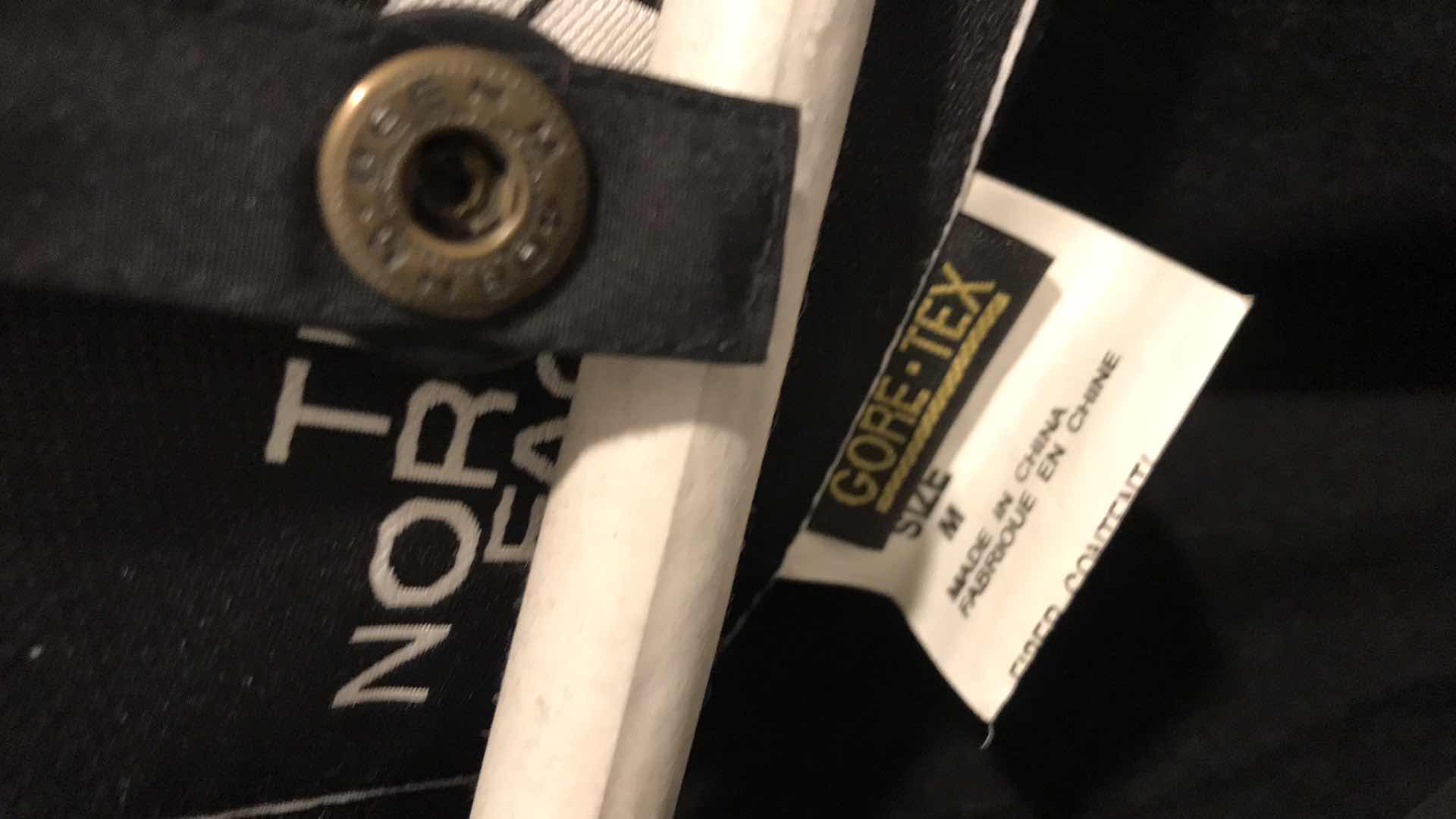 Photo 1 of NORTH FACE GORE TEX JACKET SIZE M