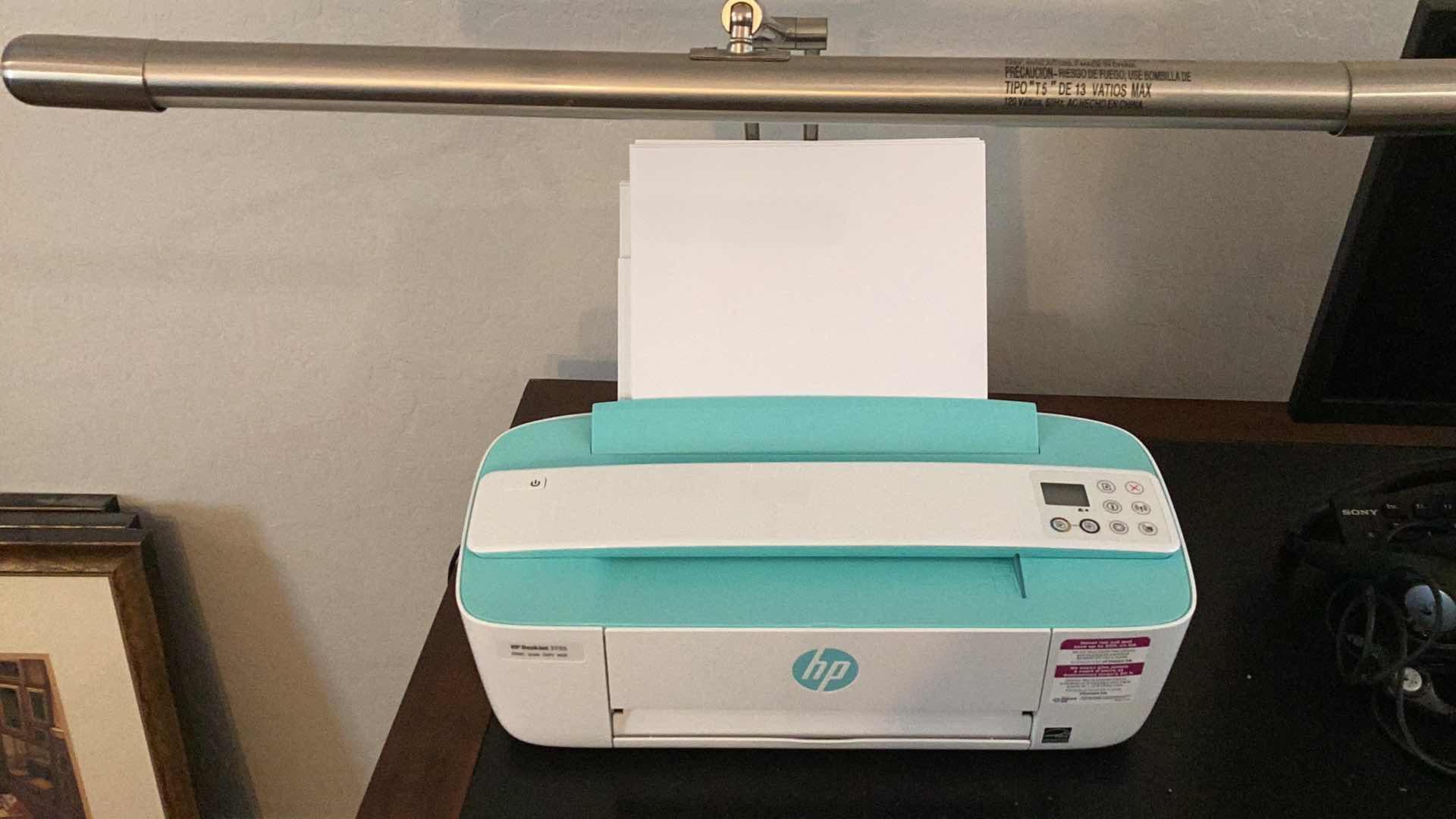 Photo 1 of H P DESK JET PRINTER 3755 & LAMP