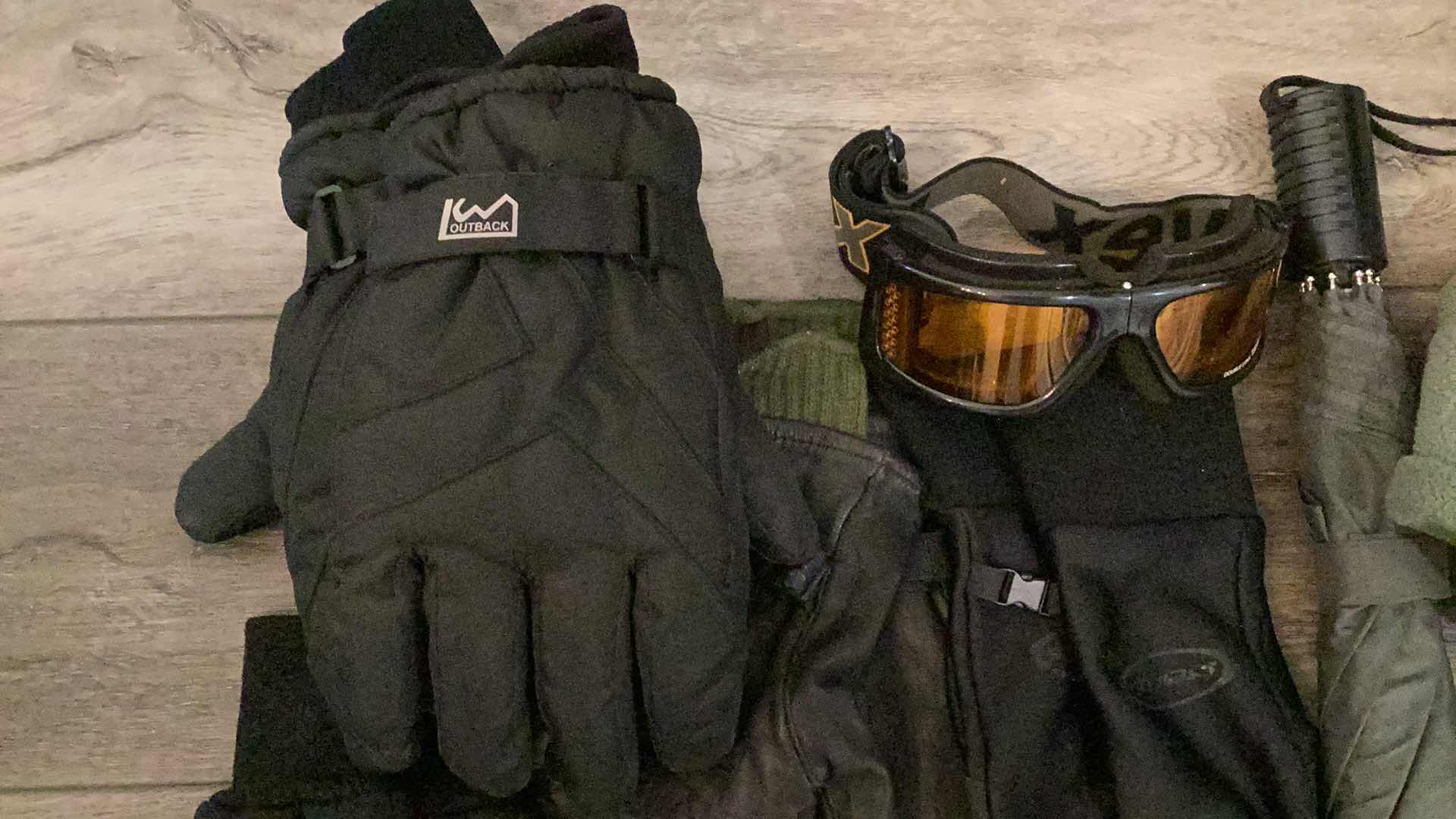 Photo 2 of MENS ACCESSORIES- GLOVES, HATS & MORE- SOME COWBOYS