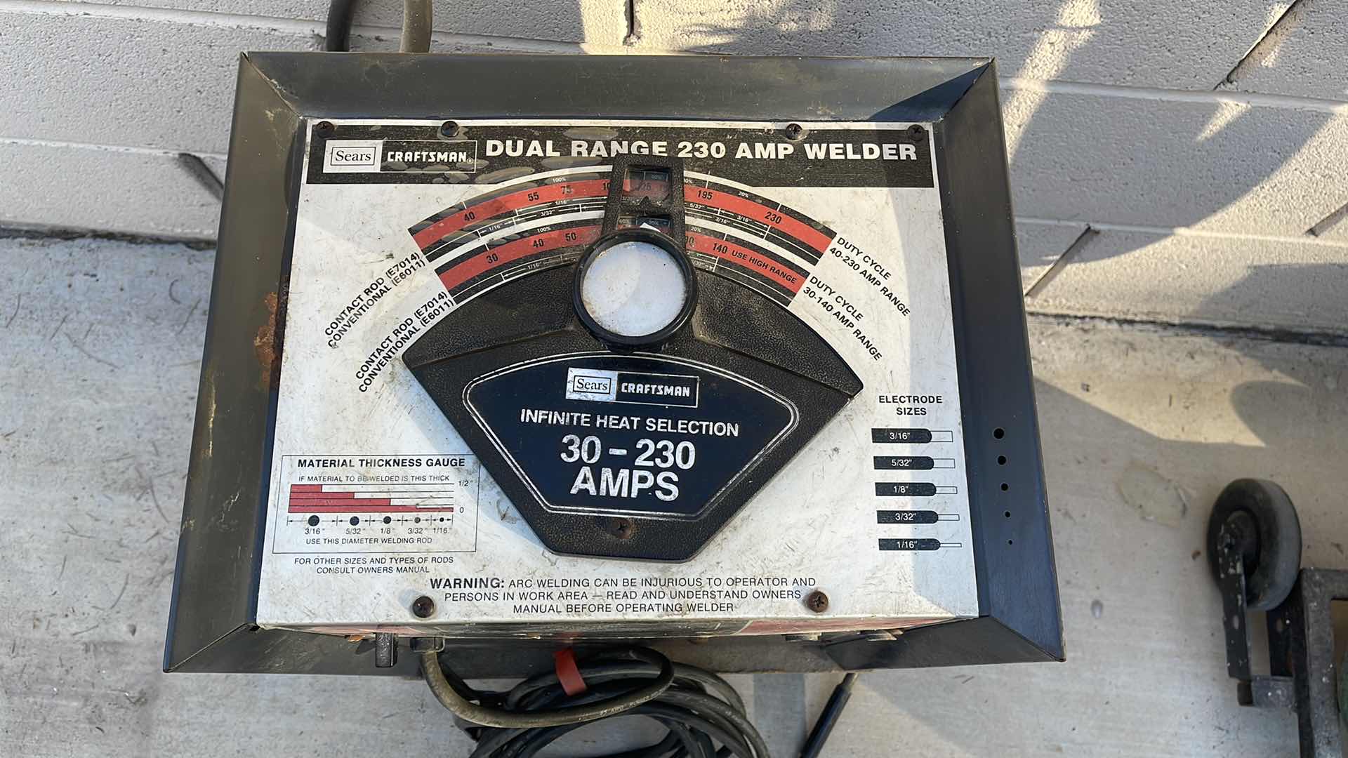 Photo 1 of CRAFTMANS DUAL RANGE 230 AMP WELDER