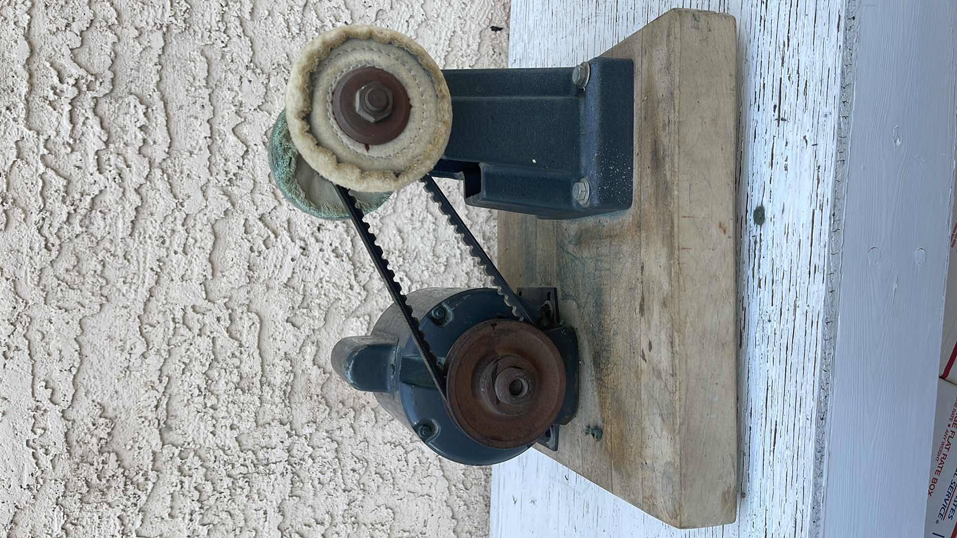 Photo 1 of GENERAL ELECTRIC BUFFER