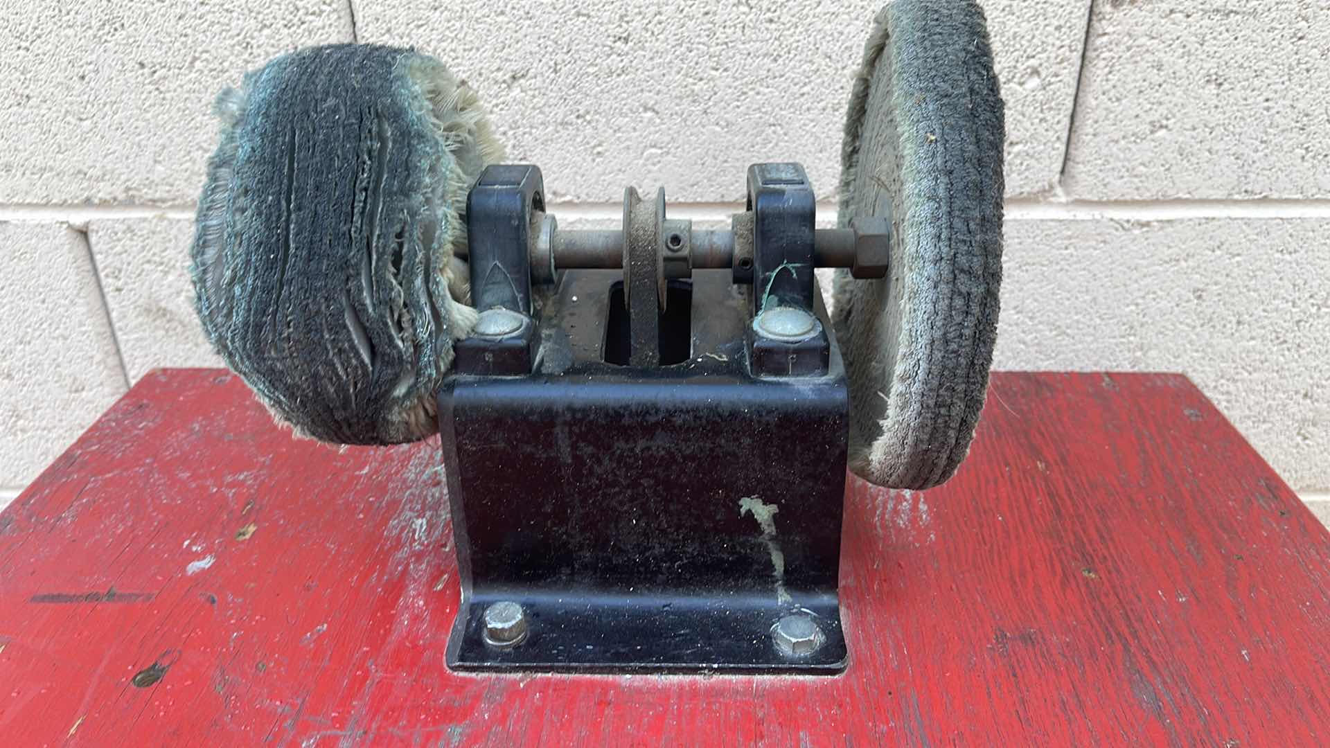 Photo 1 of GE BUFFER ON STAND 24”x24”x37”