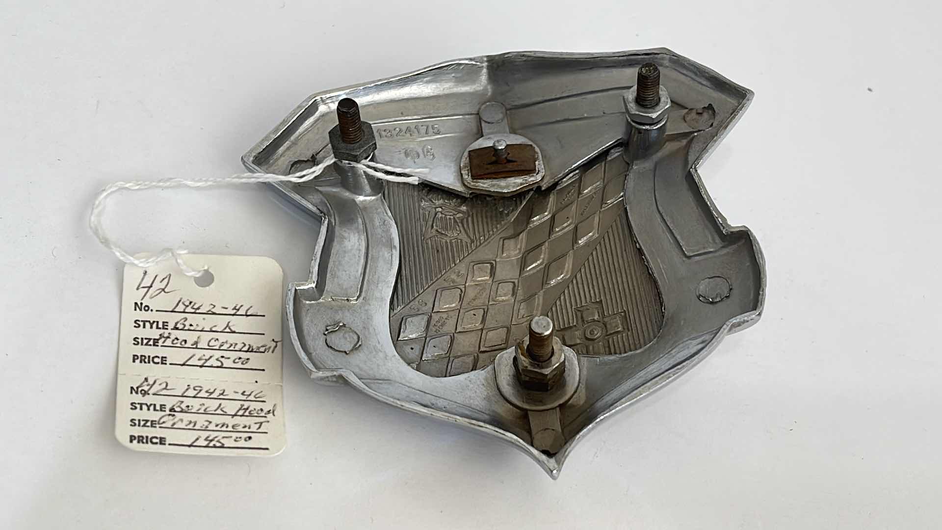 Photo 1 of 1942-46 BUICK HOOD ORNAMENT