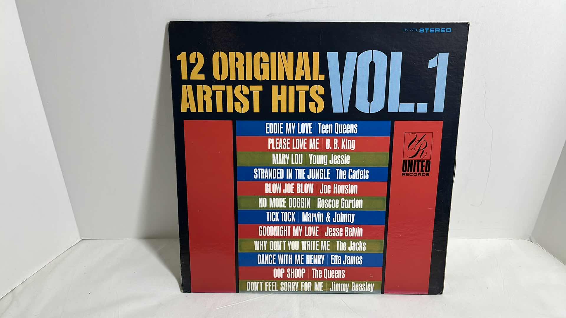 Photo 1 of GOLDEN HITS OF THE 4 SEASONS & UNITED RECORDS 12 ORIGINAL ARTIST HITS VOL 1 VINYL ALBUMS