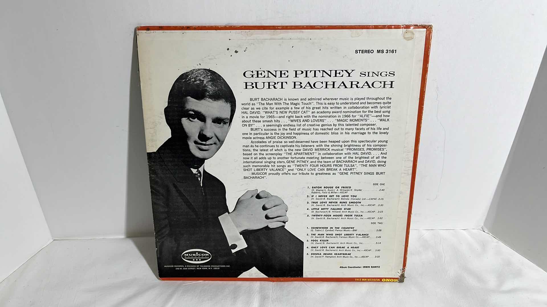 Photo 5 of GLEN CAMPBELL, BURT BACHARACH, BOBBIE GENTRY & GENE PITNEY VARIOUS VINYL ALBUMS (3)