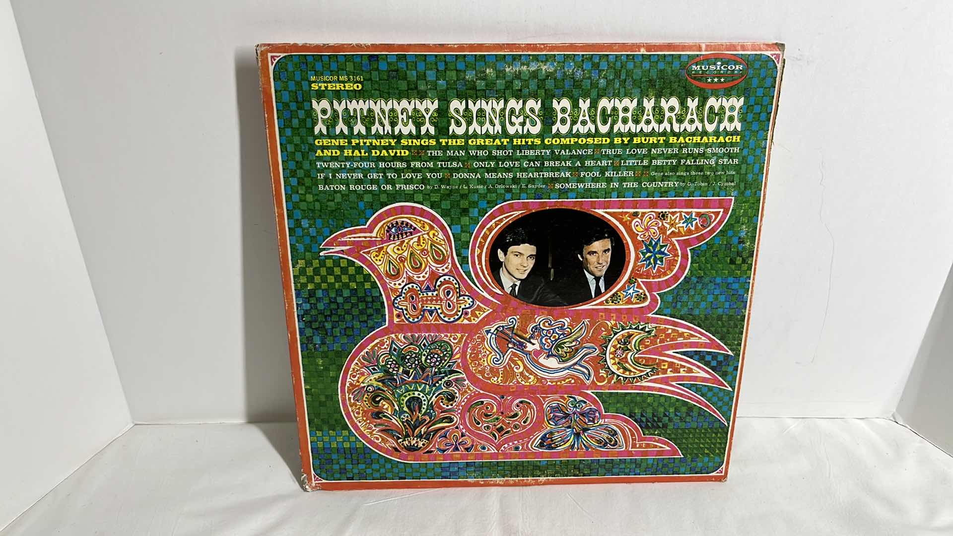 Photo 1 of GLEN CAMPBELL, BURT BACHARACH, BOBBIE GENTRY & GENE PITNEY VARIOUS VINYL ALBUMS (3)