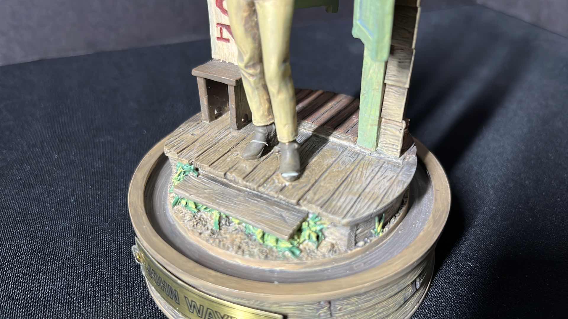 Photo 6 of JOHN WAYNE FRANKLIN MINT LIMITED EDITION HAND-PAINTED SCULTURES W GLASS DOMES 3.5” X 5” (FEET CRACKED)