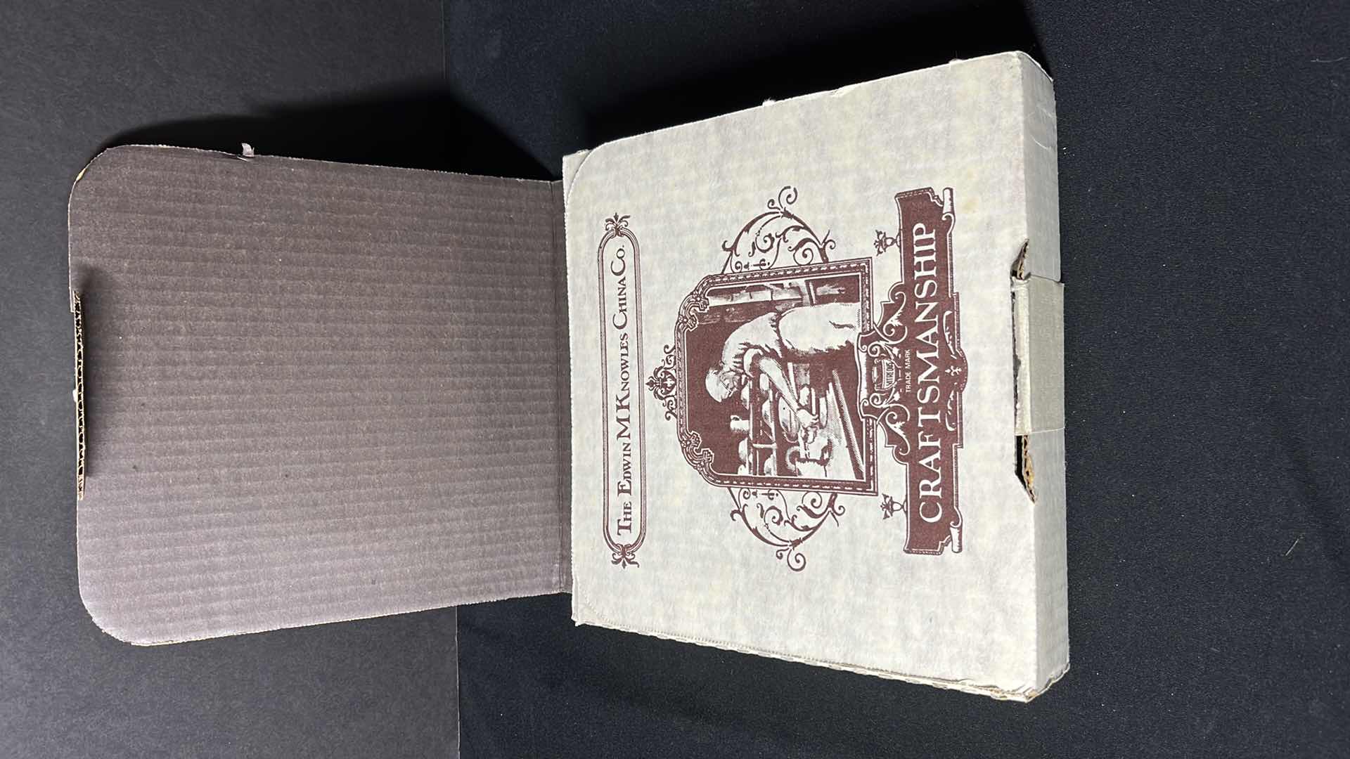 Photo 1 of EDWIN M KNOWLES CHINA CO. NORMAN ROCKWELL PLATE GRANDPA’S GIFT W COA & BOX 8.5”