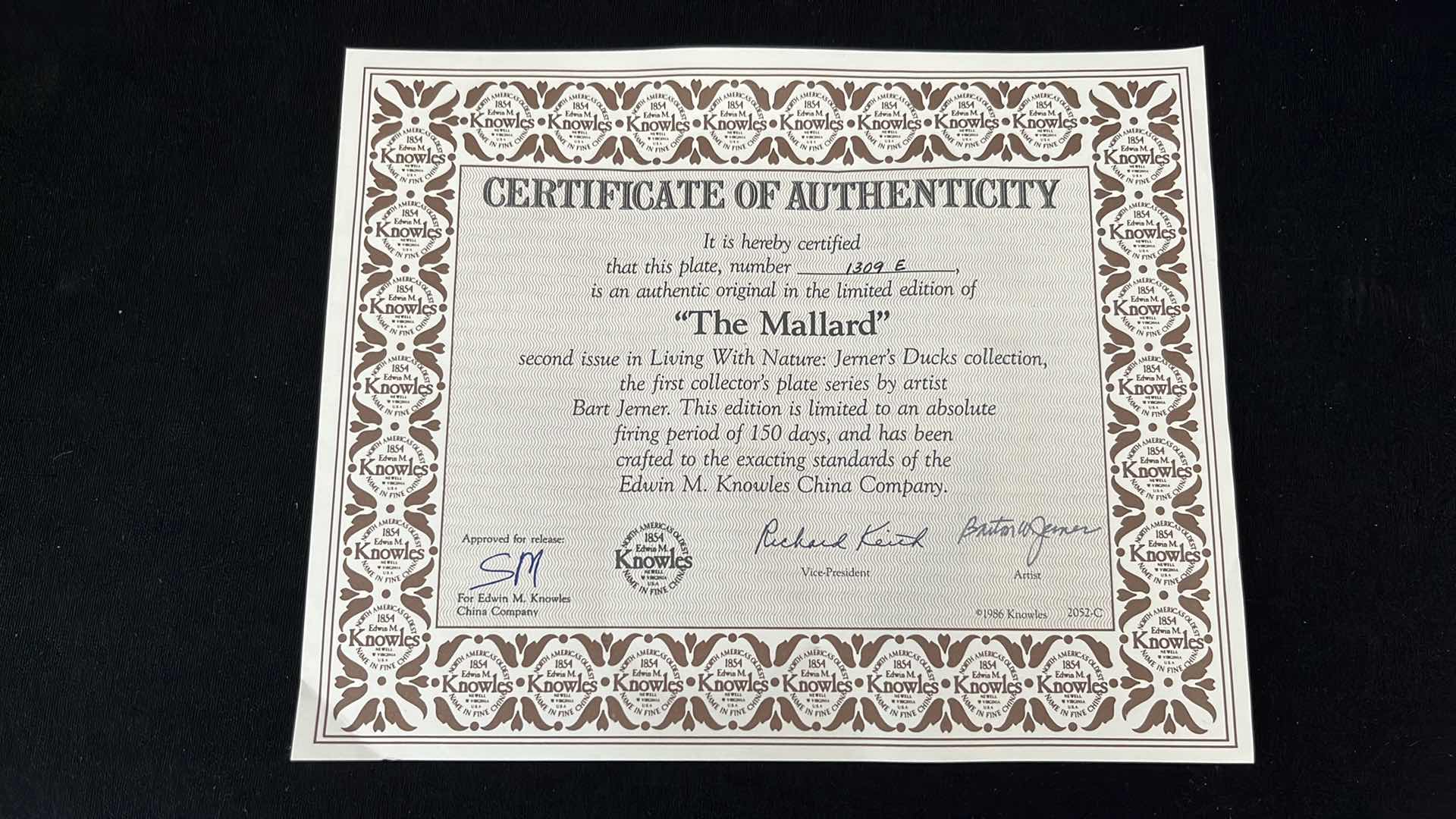 Photo 1 of EDWIN M KNOWLES CHINA CO. LIVING WITH NATURE: JERNER’S DUCKS THE MALLARD W PLATE HANGER & COA 8.5”