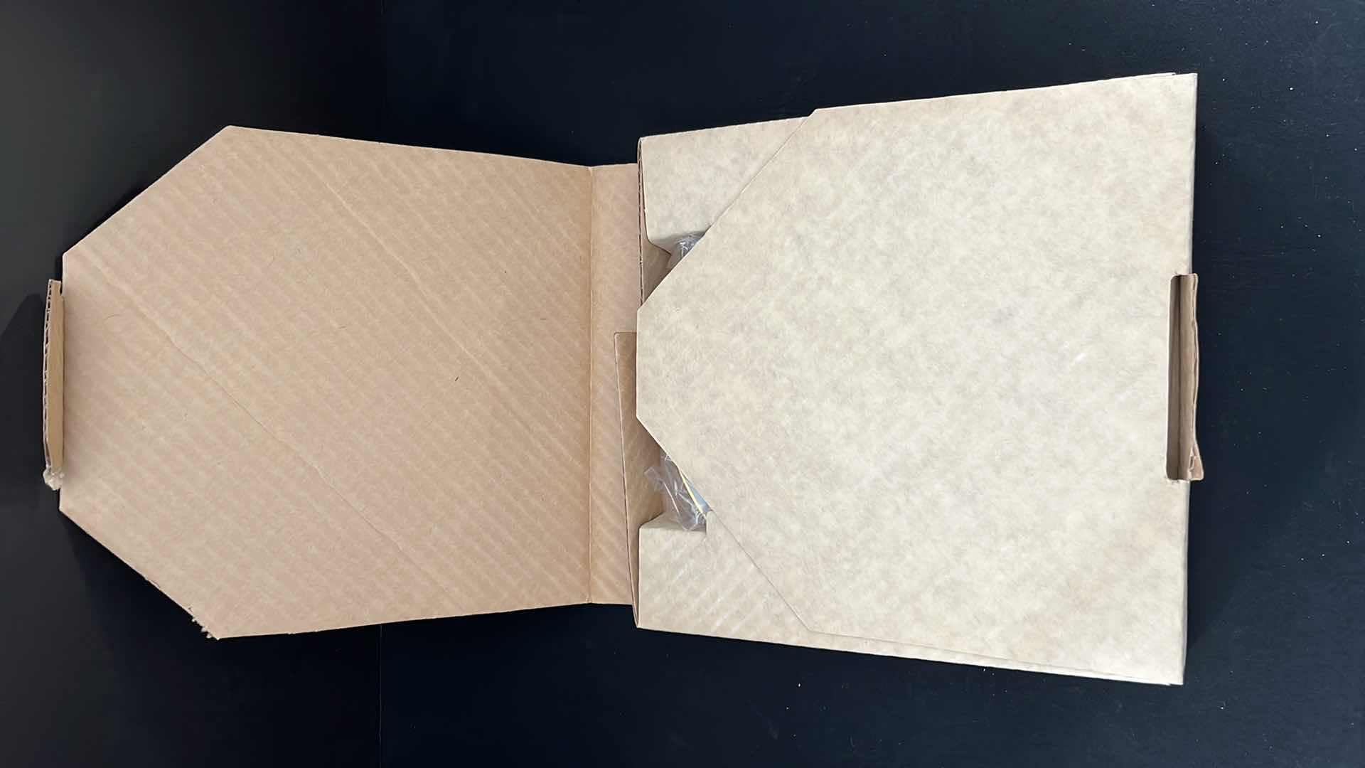 Photo 1 of CLARENCE THORPE COLLECTIBLE LIMITED EDITION PLATE JOHN WAYNE A GREAT AMERICAN 8.5”