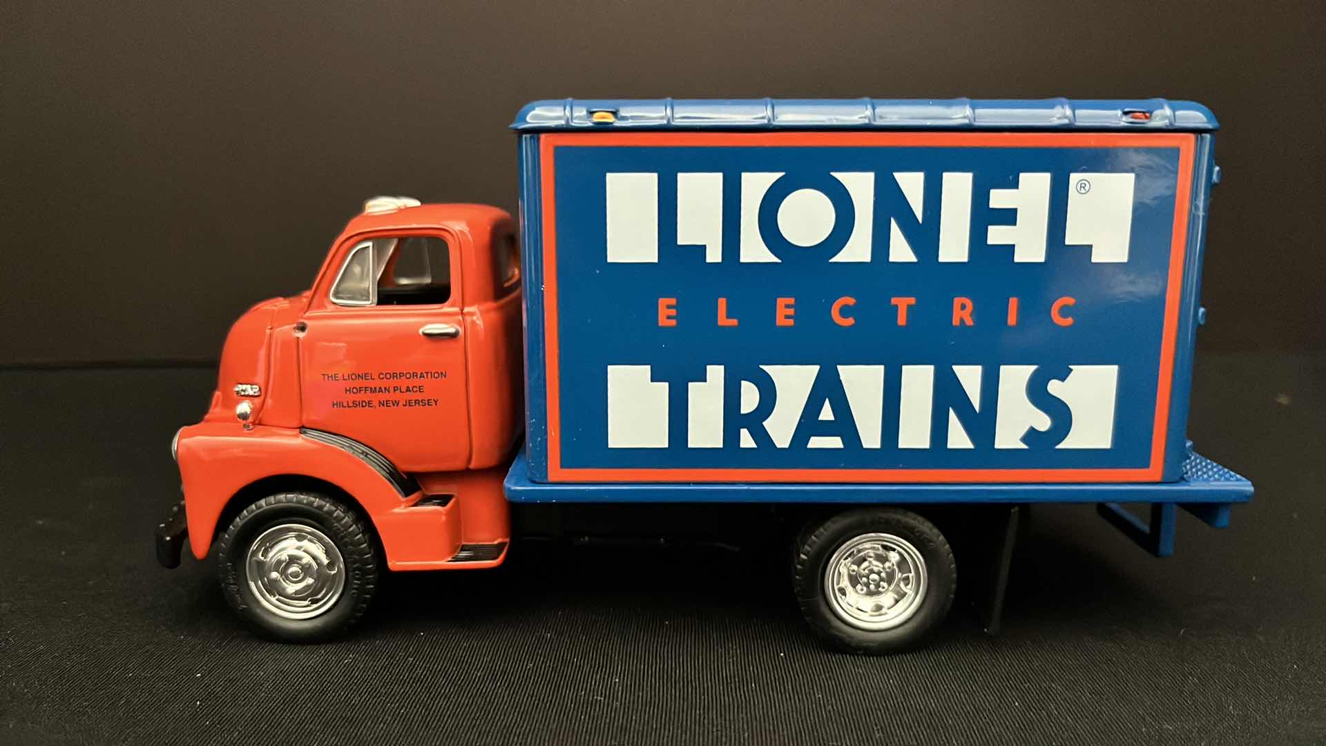 Photo 1 of FIRST GEAR INC, EASTWOOD AUTOMOBILIA TRANSPORTATION COLLECTIBLES LIONEL ELECTRIC TRAINS 1952 GMC C.O.E. NO 19-0108