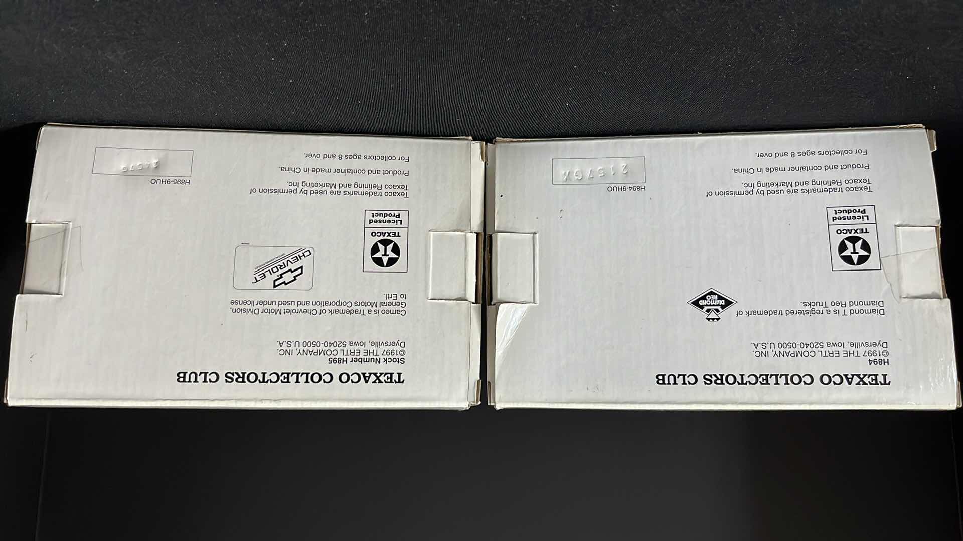 Photo 21 of ERTL COLLECTIBLES, TEXACO COLLECTORS CLUB DIE-CAST REPLICA 1930 DIAMOND T & 1955 CAMEO WRECKER, 1997 STOCK NO H894/ H895