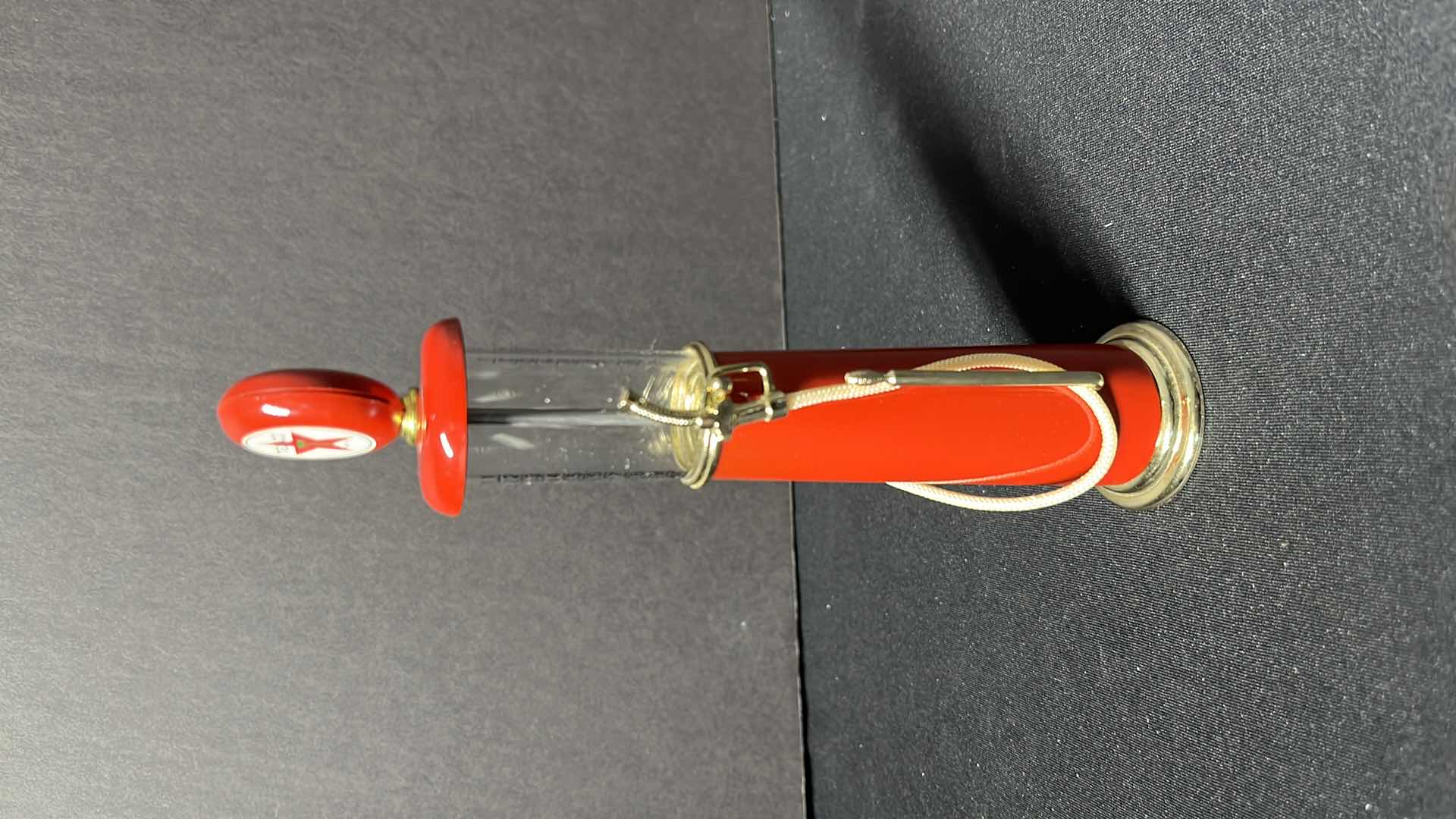 Photo 13 of ERTL COLLECTIBLES, 1997 TEXACO HENRY FORD MUSEUM & GREENFIELD VILLAGE DIE-CAST REPLICA 1939 DODGE AIRFLOW AND VINTAGE MINIATURE GAS CYLINDER PUMP 7.5”
$25
$15