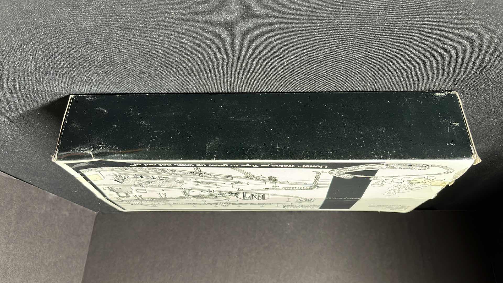 Photo 1 of LIONEL TRAINS INC, LIONELVILLE GRAIN CO. TRACTOR AND GRAIN RIG 1990 STOCK NO 6-12779