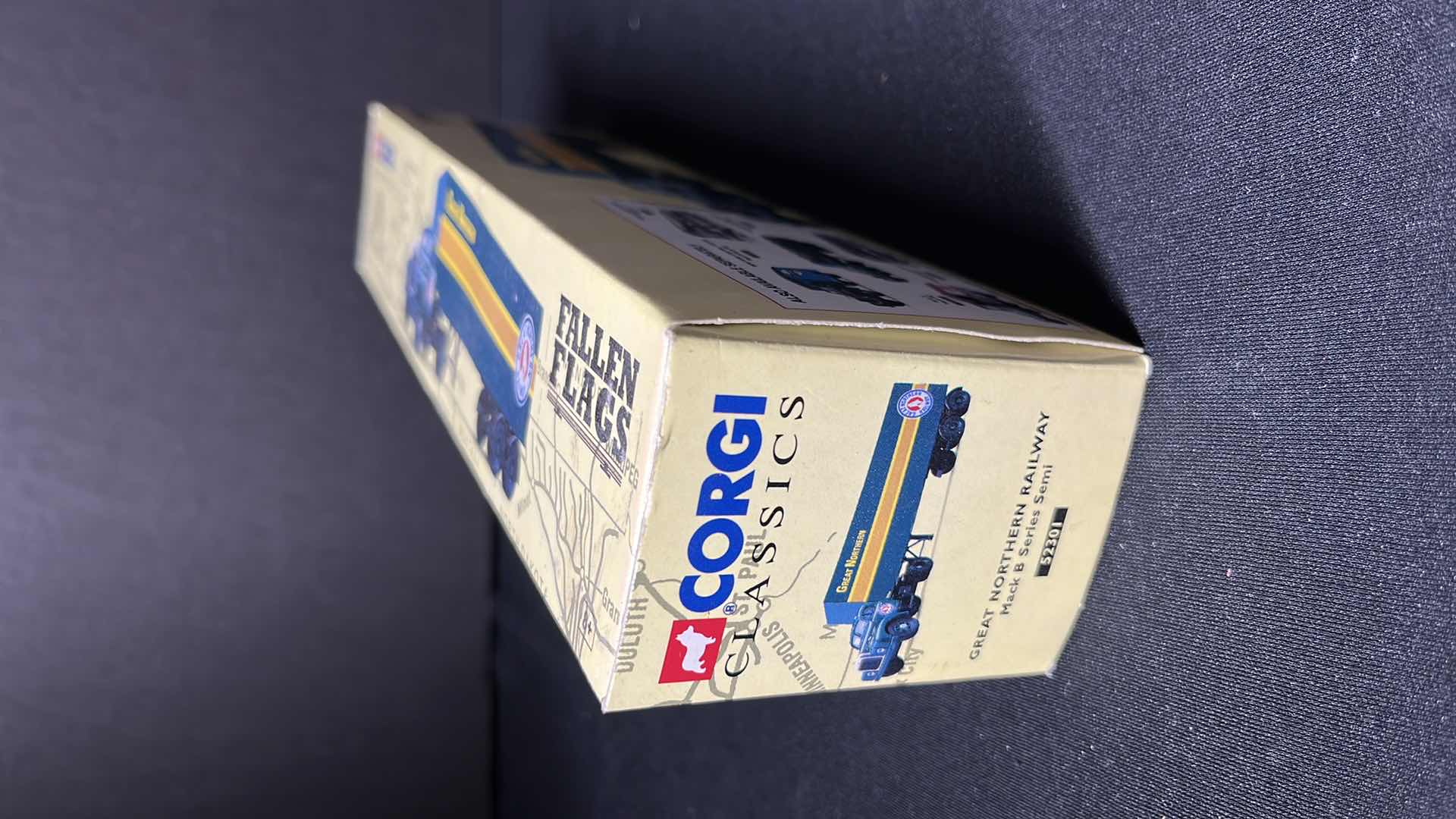 Photo 1 of CORGI CLASSICS LIMITED EDITION GREAT NORTHERN RAILWAY MACK B SERIES SEMI 1996 STOCK NO 52301