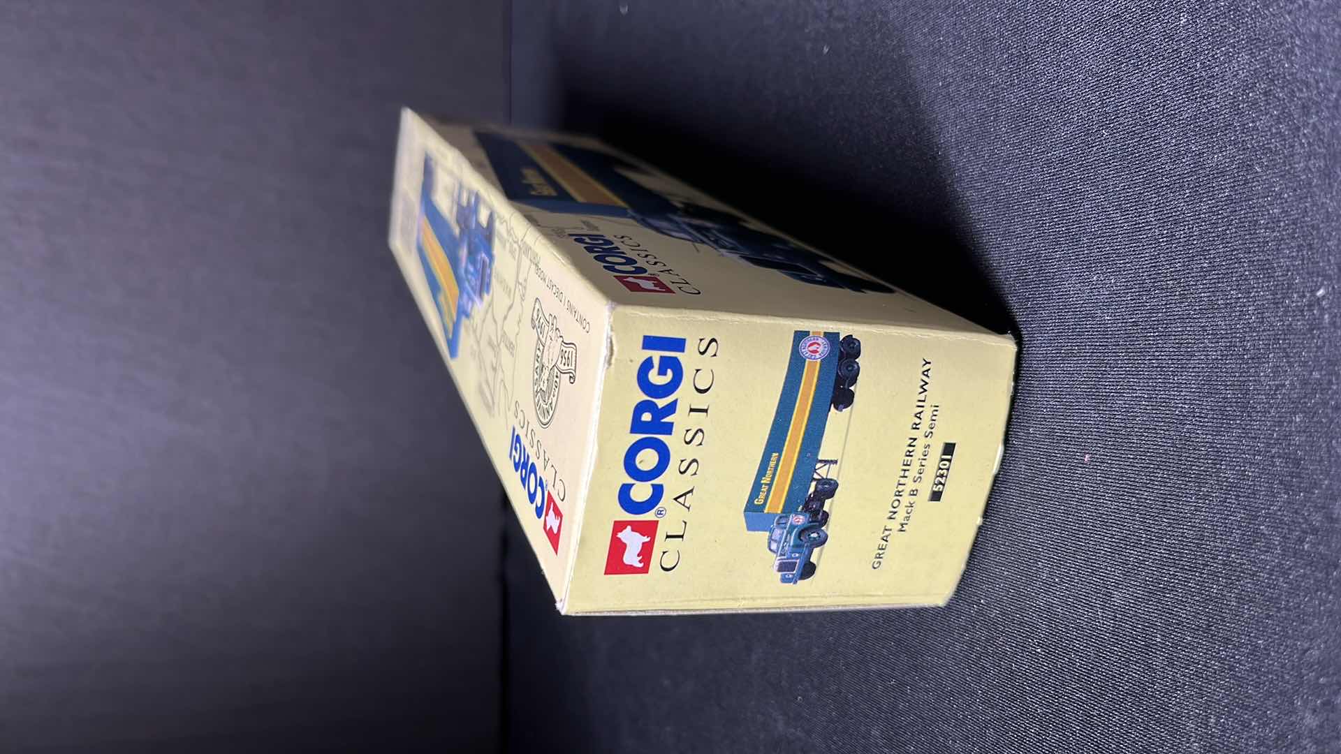 Photo 1 of CORGI CLASSICS LIMITED EDITION GREAT NORTHERN RAILWAY MACK B SERIES SEMI 1996 STOCK NO 52301