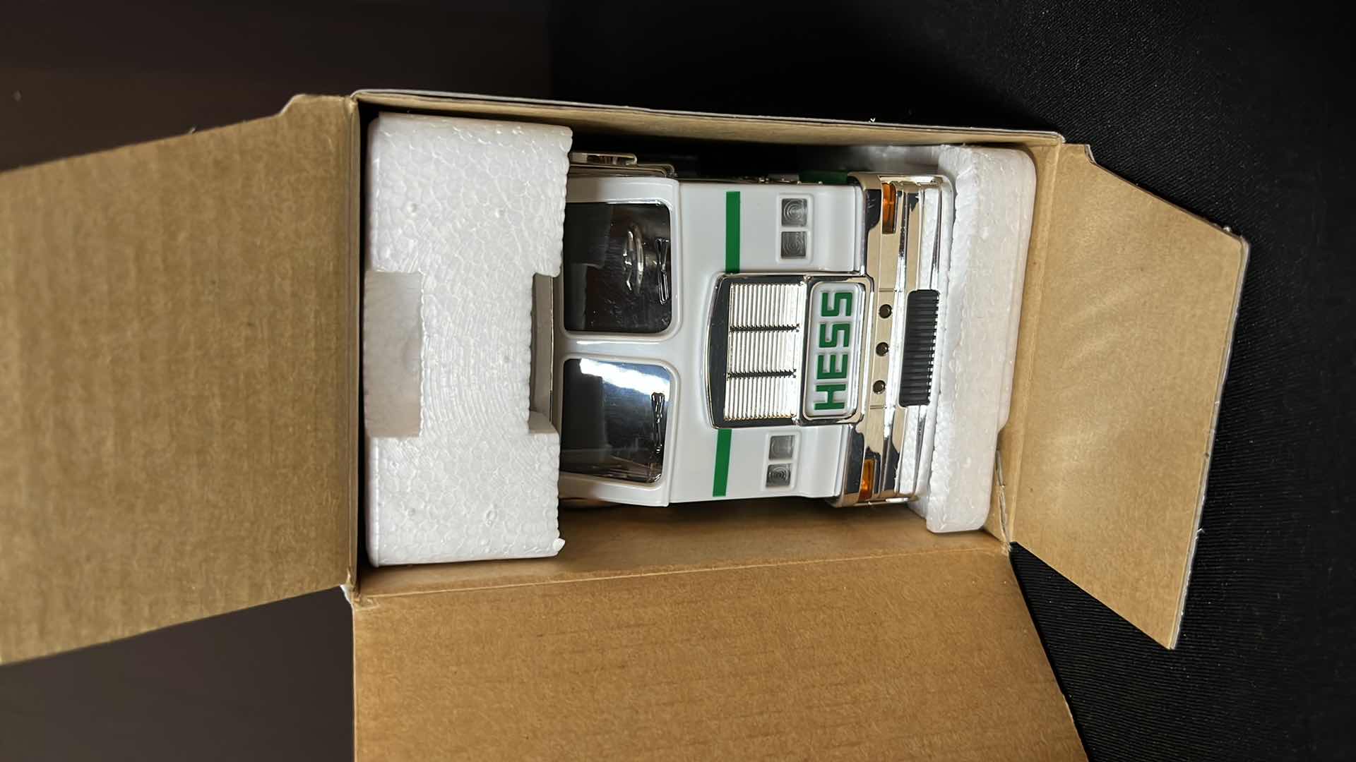 Photo 8 of HESS TOY TRUCK AND RACE CARS 2003