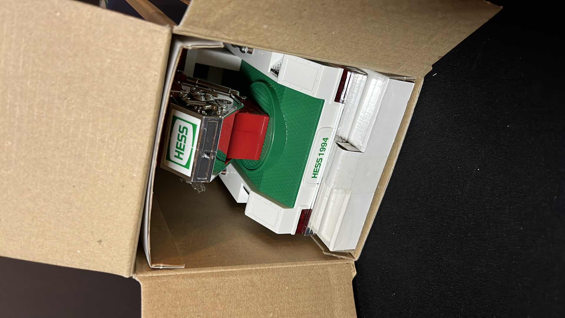 Photo 8 of HESS RESCUE TRUCK 1994