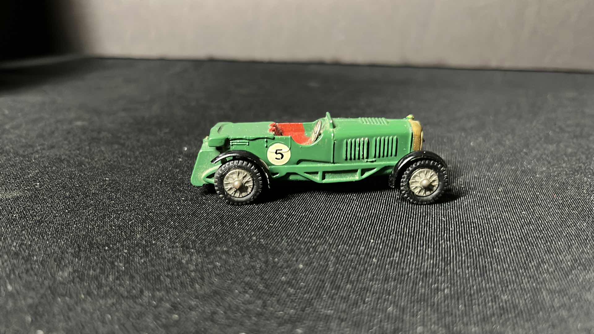 Photo 2 of LESNEY DIE-CAST METAL MODELS OF YESTERYEAR SERIES, NO. 5 SCALE MODEL 1929 LE MANS BENTLEY, 1956-1961