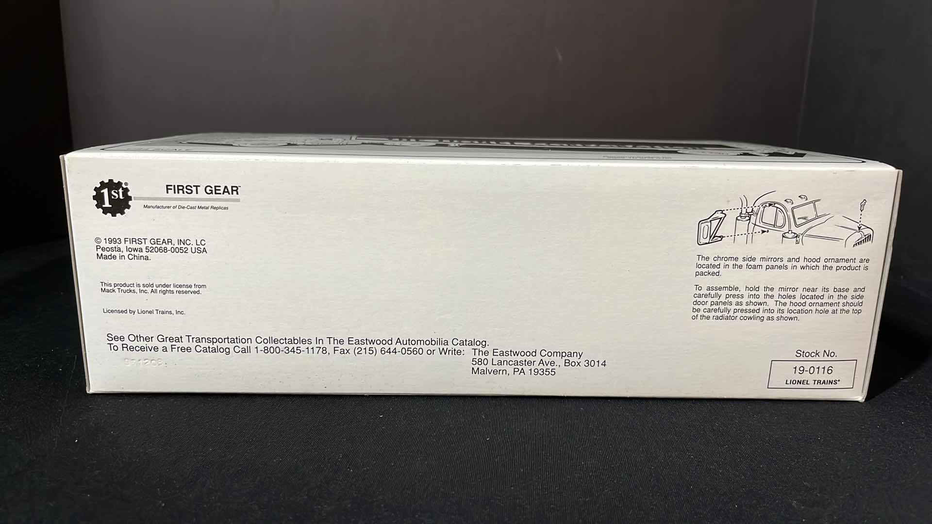 Photo 1 of FIRST GEAR EASTWOOD AUTOMOBILIA TRANSPORTATION COLLECTABLES 1960 MODEL B-61 LIONEL TRAINS MACK TRAILER & TRACTOR (STOCK NO 19-0116)