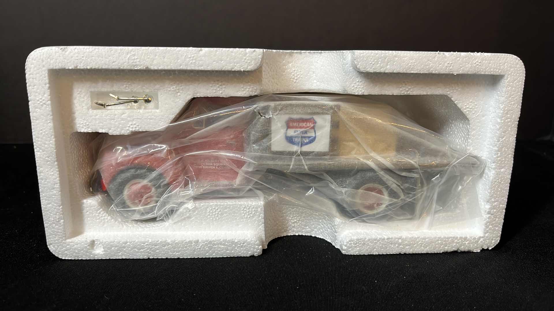 Photo 1 of FIRST GEAR EASTWOOD AUTOMOBILIA TRANSPORTATION COLLECTABLES 1951 FORD F-6 HALF RACK STAKE TRUCK AMERICAN FLYER TRAINS, 1993 (STOCK NO 19-0118)