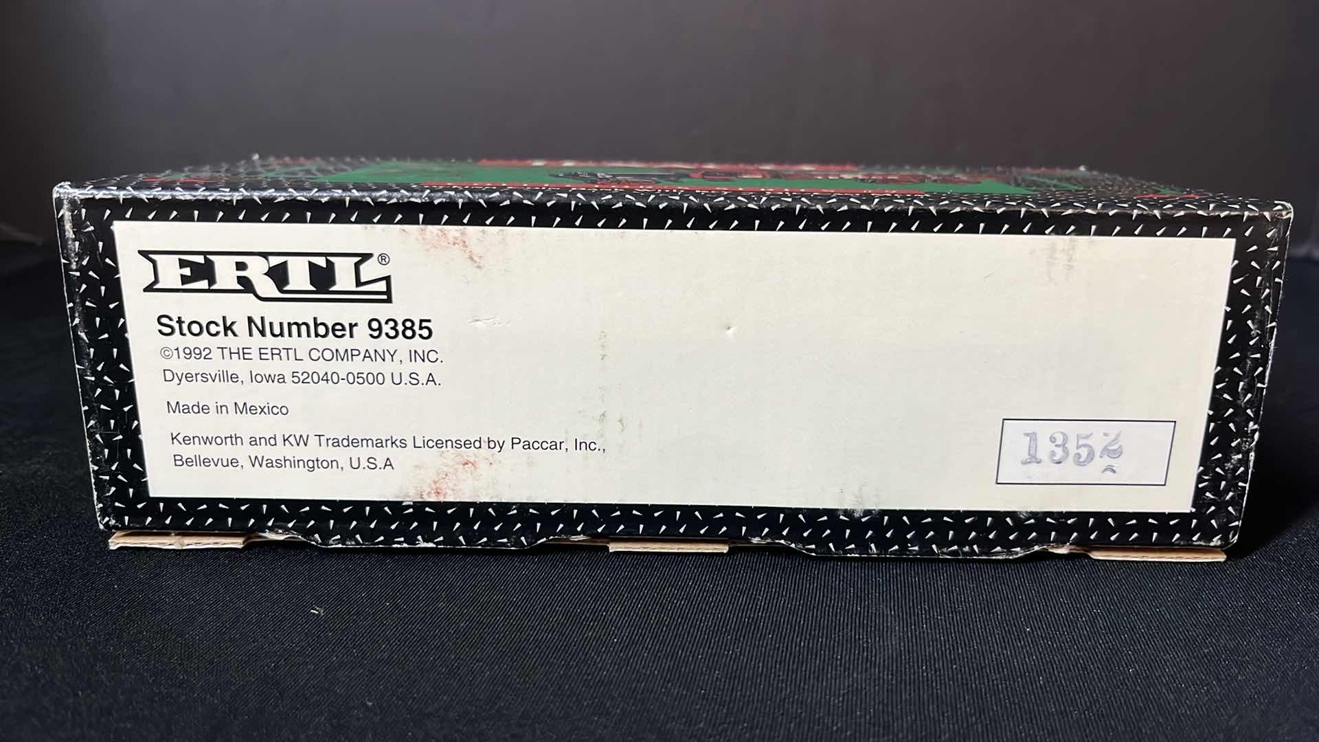 Photo 1 of ERTL DIE-CAST METAL TEXACO 1925 KENWORTH STAKE TRUCK LOCKING COIN BANK W KEY, COLLECTORS SERIES #9, 1992 (STOCK NO 9385)