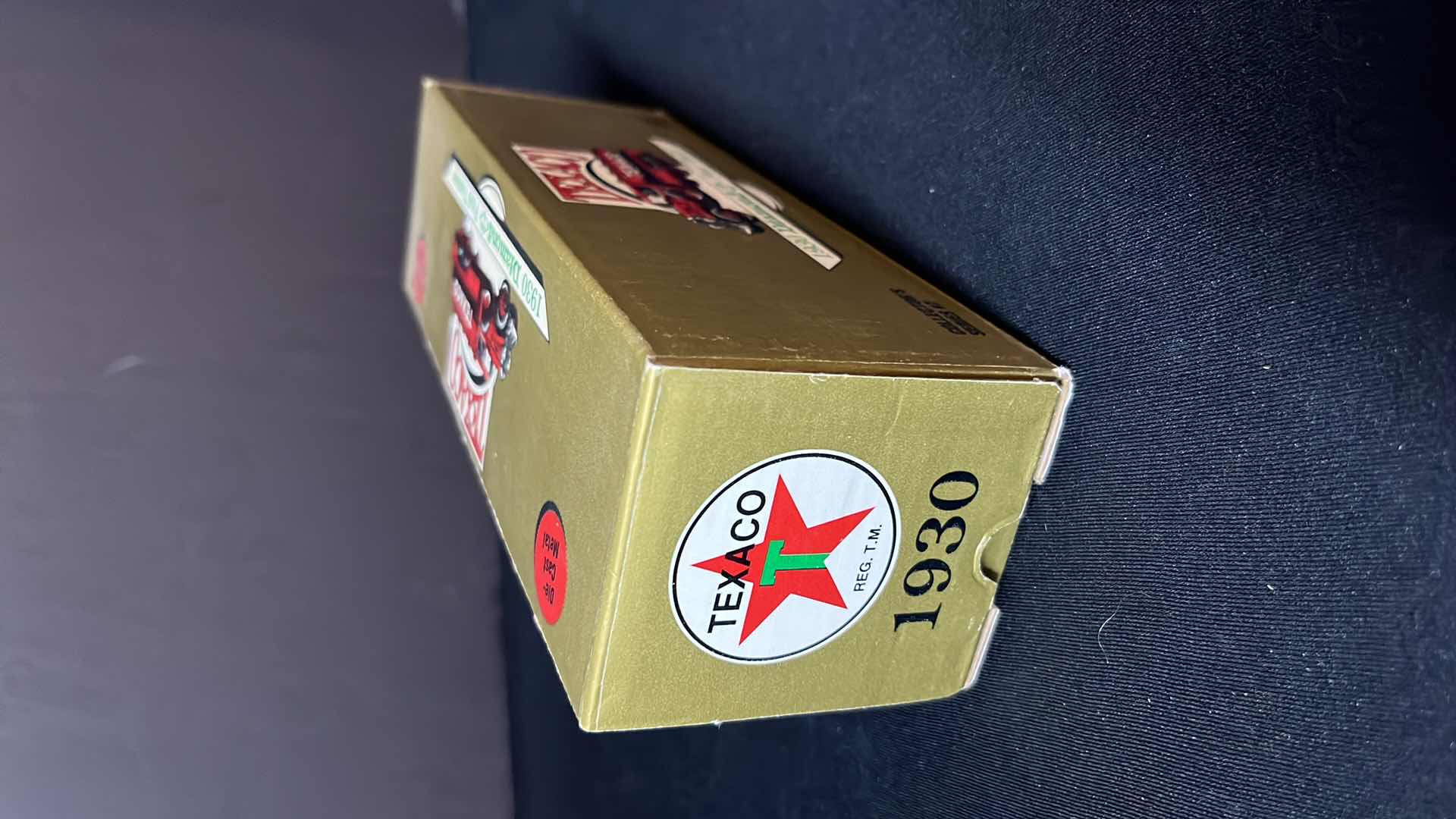 Photo 1 of ERTL LIMITED EDITION TEXACO 1930 DIAMOND FUEL TANKER, COLLECTORS SERIES #7, 1990 (STOCK NO 9330VO)